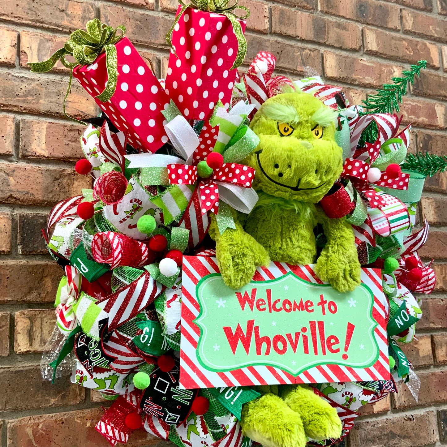 Christmas Grinch Wreath, Christmas Grinch Door Hanger, Whoville Decor, Christmas Wreath, Grinch Door Hanger, 2024
