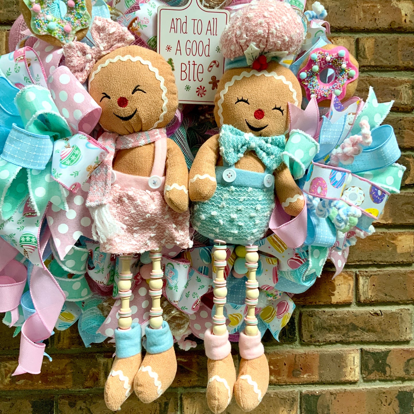 Gingerbread Wreath, Gingerbread Christmas Wreath, Gingerbread Man Wreath, Gingerbread Woman Christmas Decor, Pastel Christmas Wreath For Front Door