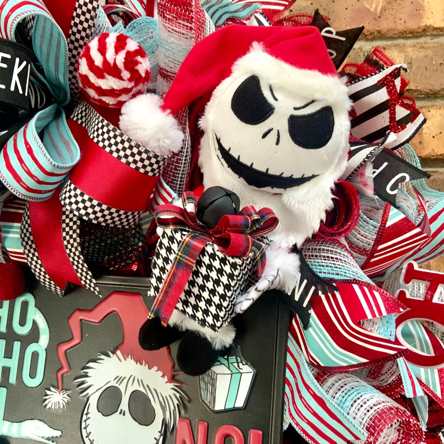 Jack Skellington Christmas Wreath, Jack Skellington Christmas Decor, Large Christmas Wreath, Christmas Door Hanger, Whimsical Christmas Wreath