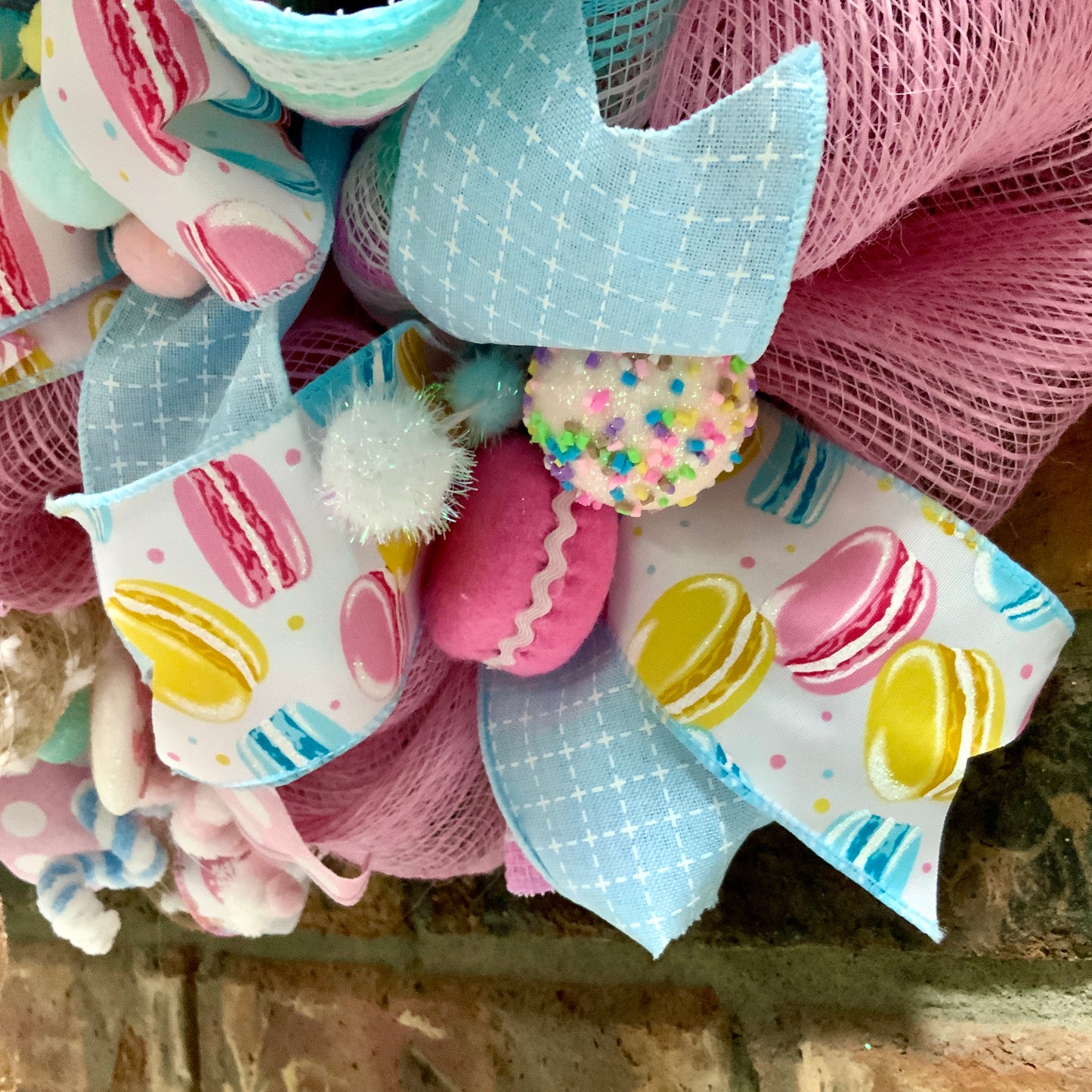 Gingerbread Wreath, Gingerbread Christmas Wreath, Gingerbread Man Wreath, Gingerbread Woman Christmas Decor, Pastel Christmas Wreath For Front Door