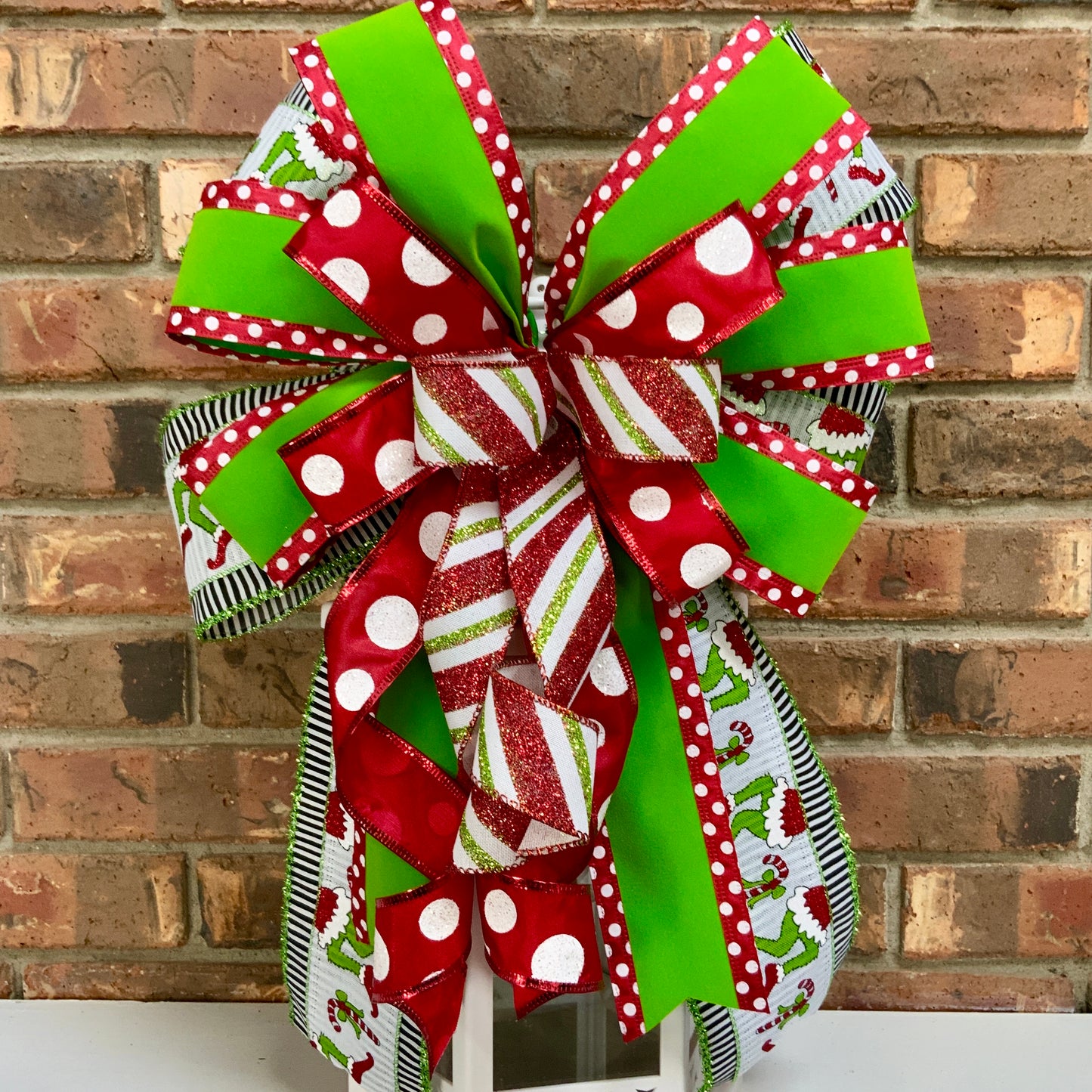 Christmas Bow for Lanterns, Grinch Bow, Christmas Mailbox Decor, Grinch Decor, Christmas Sconce Bow, Christmas Bow For Wreaths