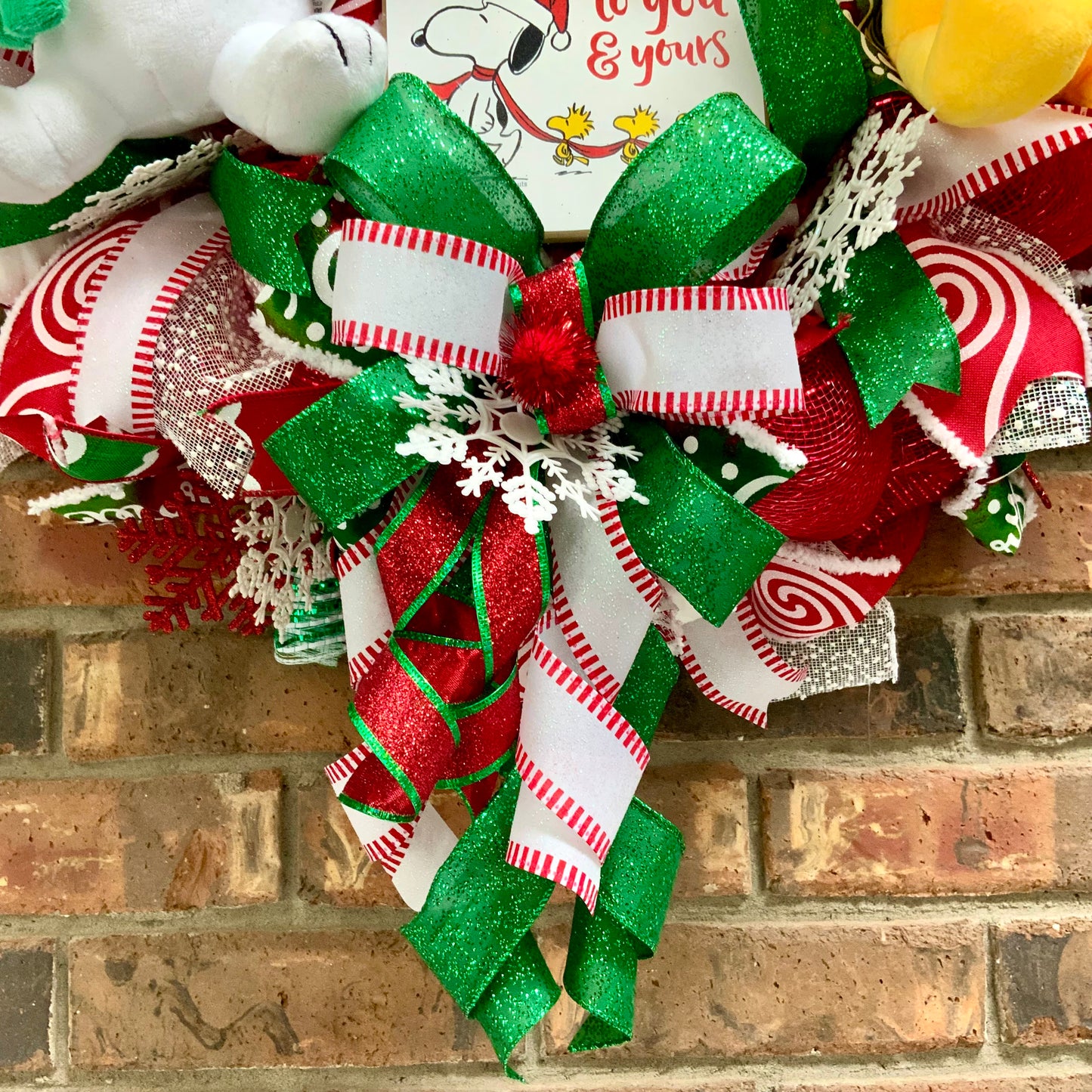 Christmas Snoopy Wreath, Christmas Snoopy Decor, Large Happy Holidays Wreath, Christmas Peanuts Decor, Snoopy and Woodstock Decor, Snoopy Merry Christmas Wreath, 2025