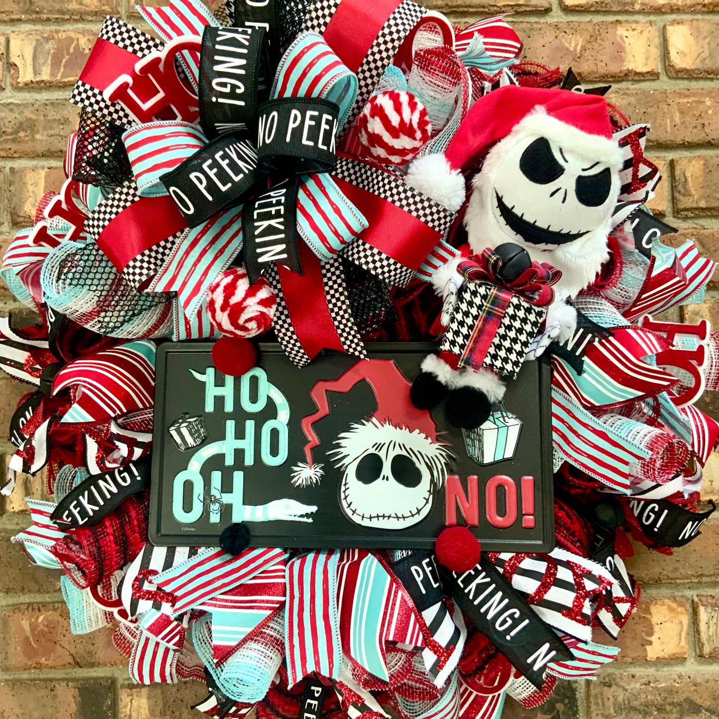Jack Skellington Christmas Wreath, Jack Skellington Christmas Decor, Large Christmas Wreath, Christmas Door Hanger, Whimsical Christmas Wreath