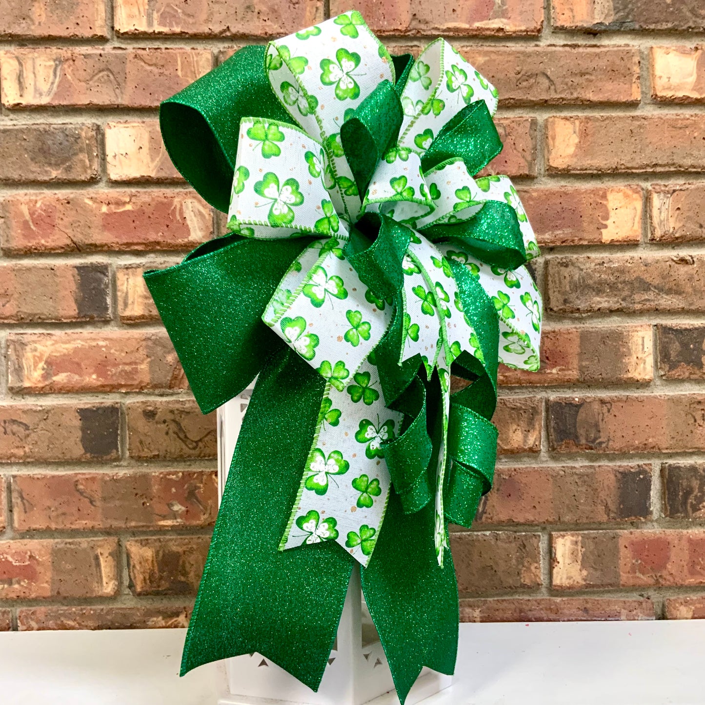 St Patrick's Day Bow, St. Patrick's Day Decor, Shamrock Bow, Clover Bow, Luck of the Irish Decor, Lantern Bow, Mailbox Bow, 2025