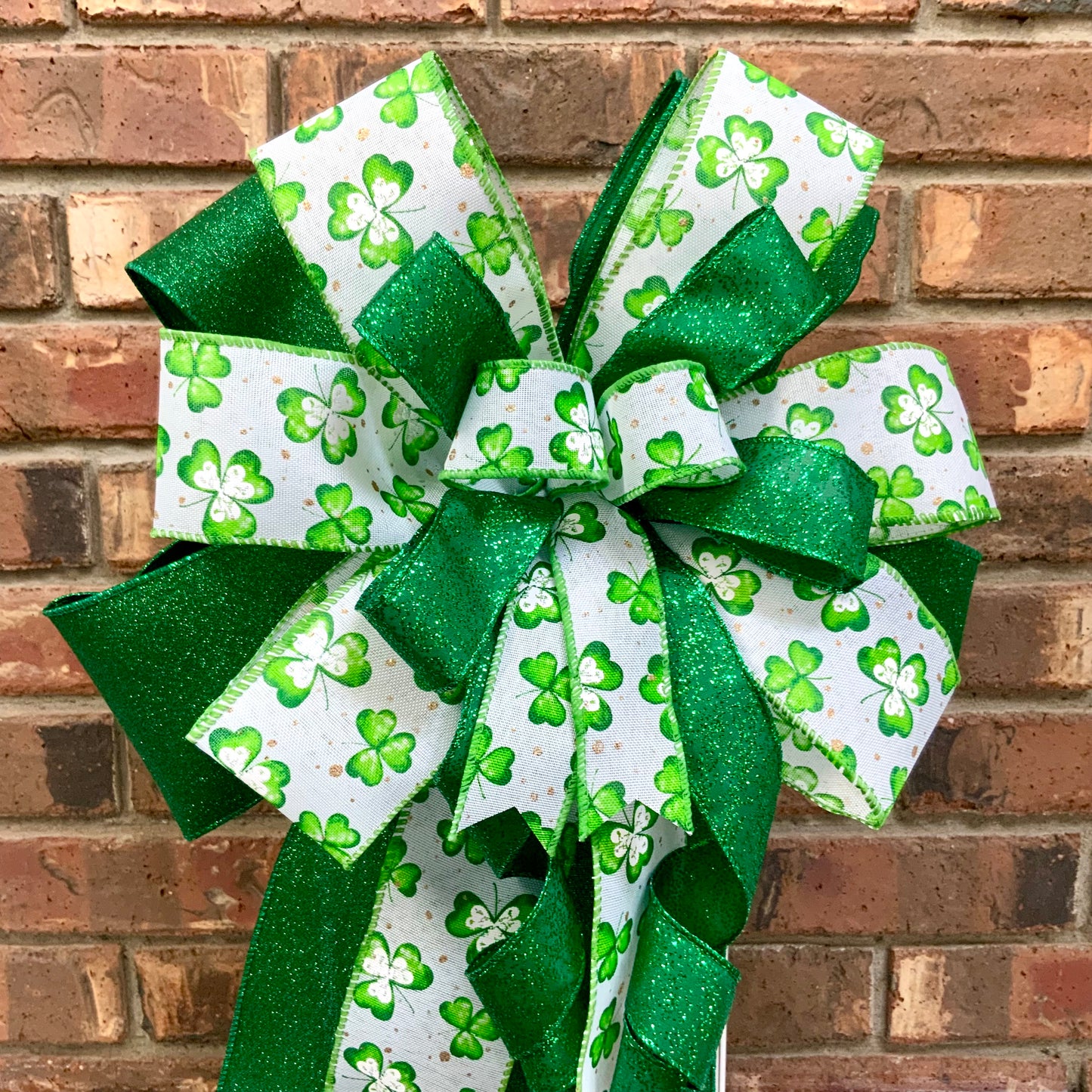 St Patrick's Day Bow, St. Patrick's Day Decor, Shamrock Bow, Clover Bow, Luck of the Irish Decor, Lantern Bow, Mailbox Bow, 2025