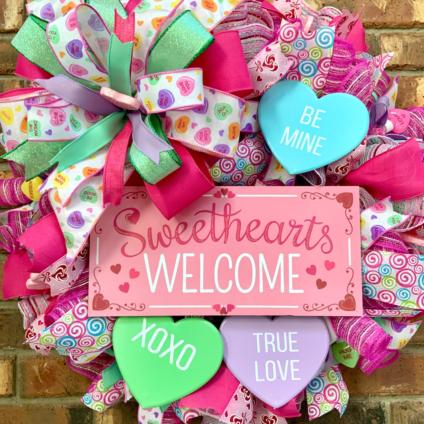 Valentines Day Wreath, Valentines Day Door Hanger, Sweetheart Wreath. Conversation Hearts Decor, Valentine Day Heart Wreath, Heart Wreath, 2025