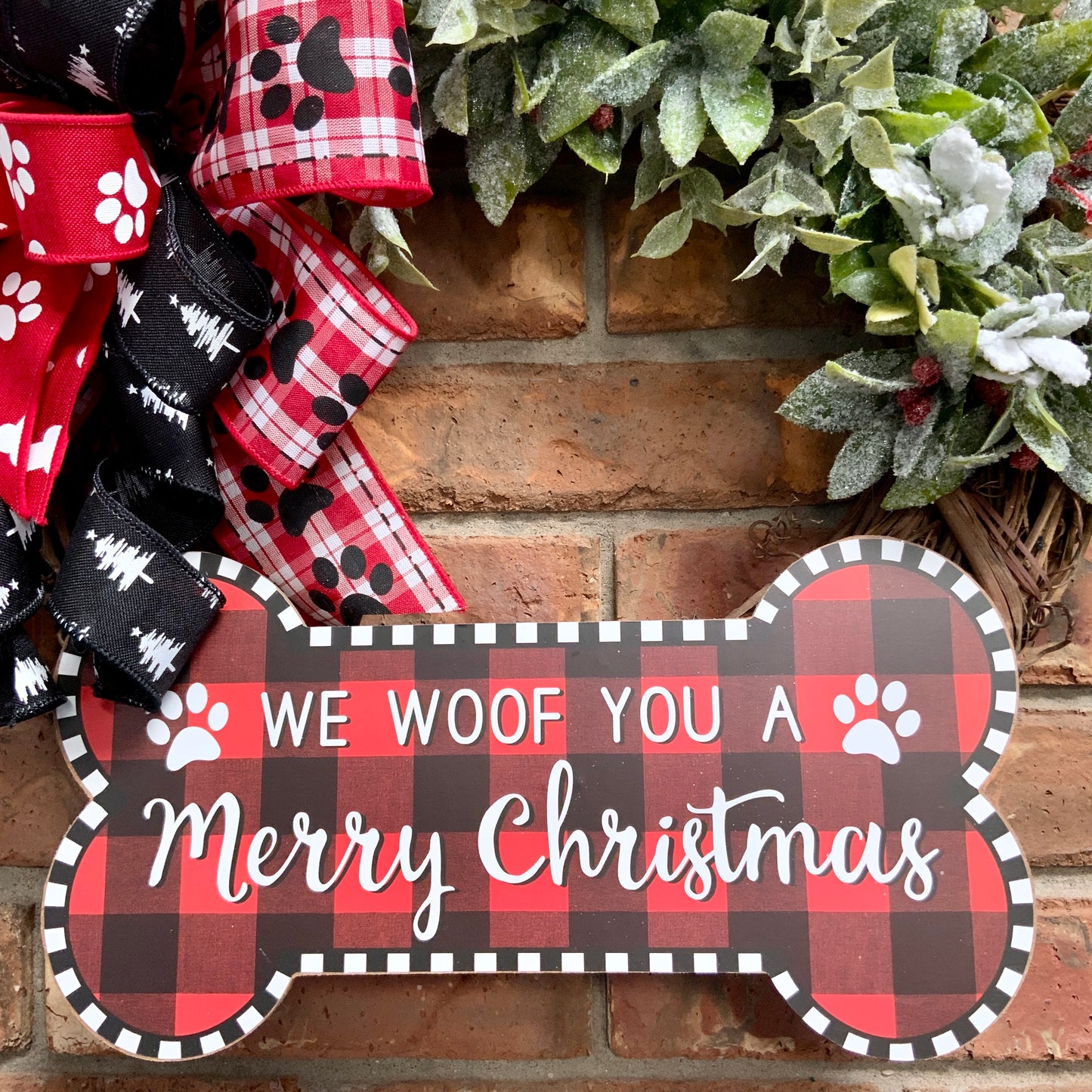 We Woof You A Merry Christmas Wreath, Christmas Dog Wreath, We Believe In Santa Paws Wreath, Christmas Dog Decor, Dog Wreath, Christmas Dog Door Hanger