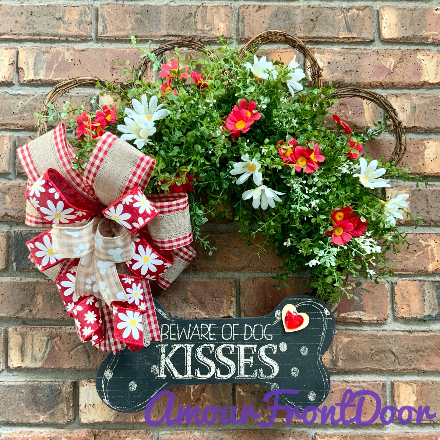 Beware of Dog Kisses Wreath, Grapevine Paw Print Wreath, Dog Wreath, Dog Paw Print Wreath, Grapevine Dog Wreath, Dog Hearts Wreath
