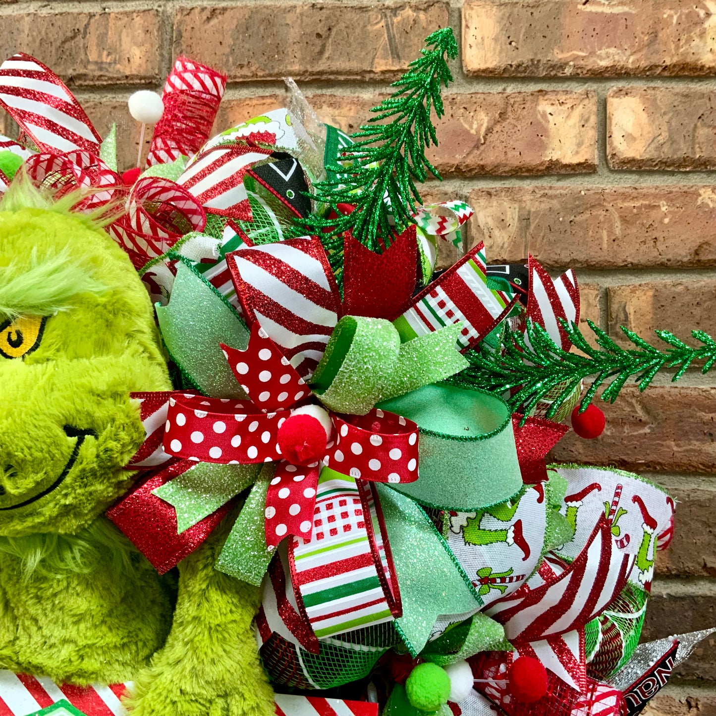 Christmas Grinch Wreath, Christmas Grinch Door Hanger, Whoville Decor, Christmas Wreath, Grinch Door Hanger, 2024