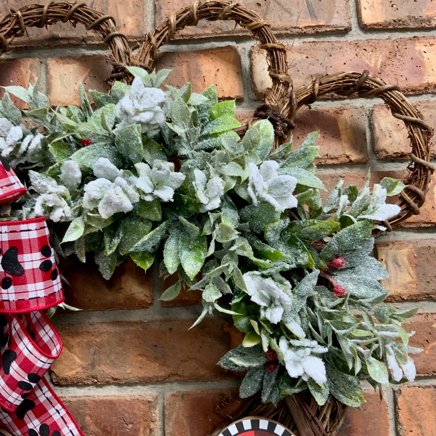 We Woof You A Merry Christmas Wreath, Christmas Dog Wreath, We Believe In Santa Paws Wreath, Christmas Dog Decor, Dog Wreath, Christmas Dog Door Hanger
