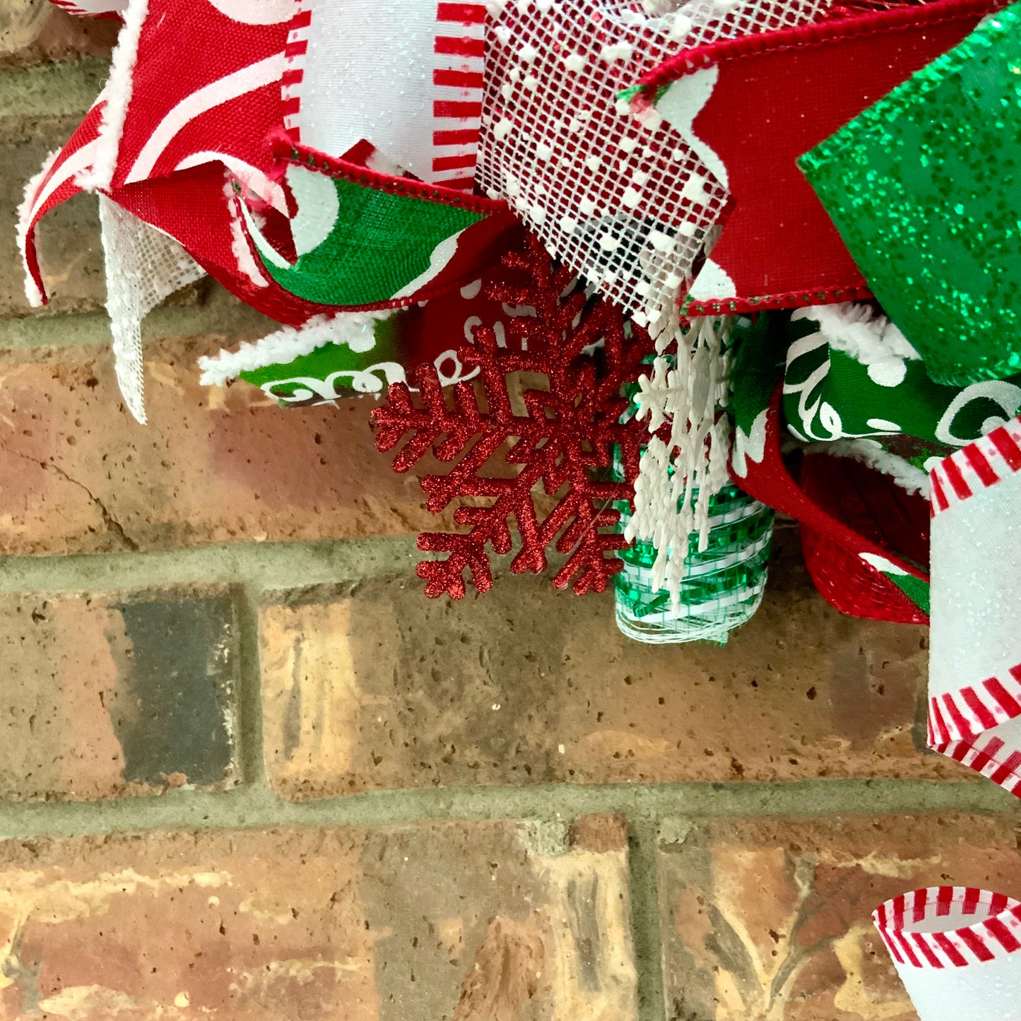 Christmas Snoopy Wreath, Christmas Snoopy Decor, Large Happy Holidays Wreath, Christmas Peanuts Decor, Snoopy and Woodstock Decor, Snoopy Merry Christmas Wreath, 2025
