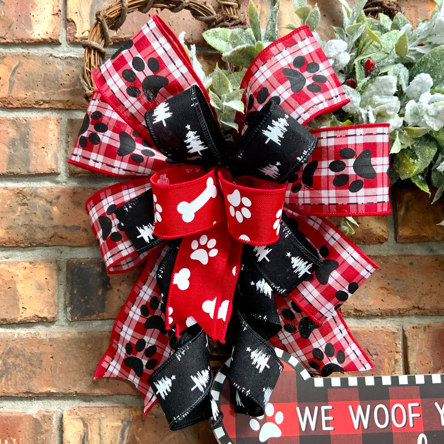 We Woof You A Merry Christmas Wreath, Christmas Dog Wreath, We Believe In Santa Paws Wreath, Christmas Dog Decor, Dog Wreath, Christmas Dog Door Hanger