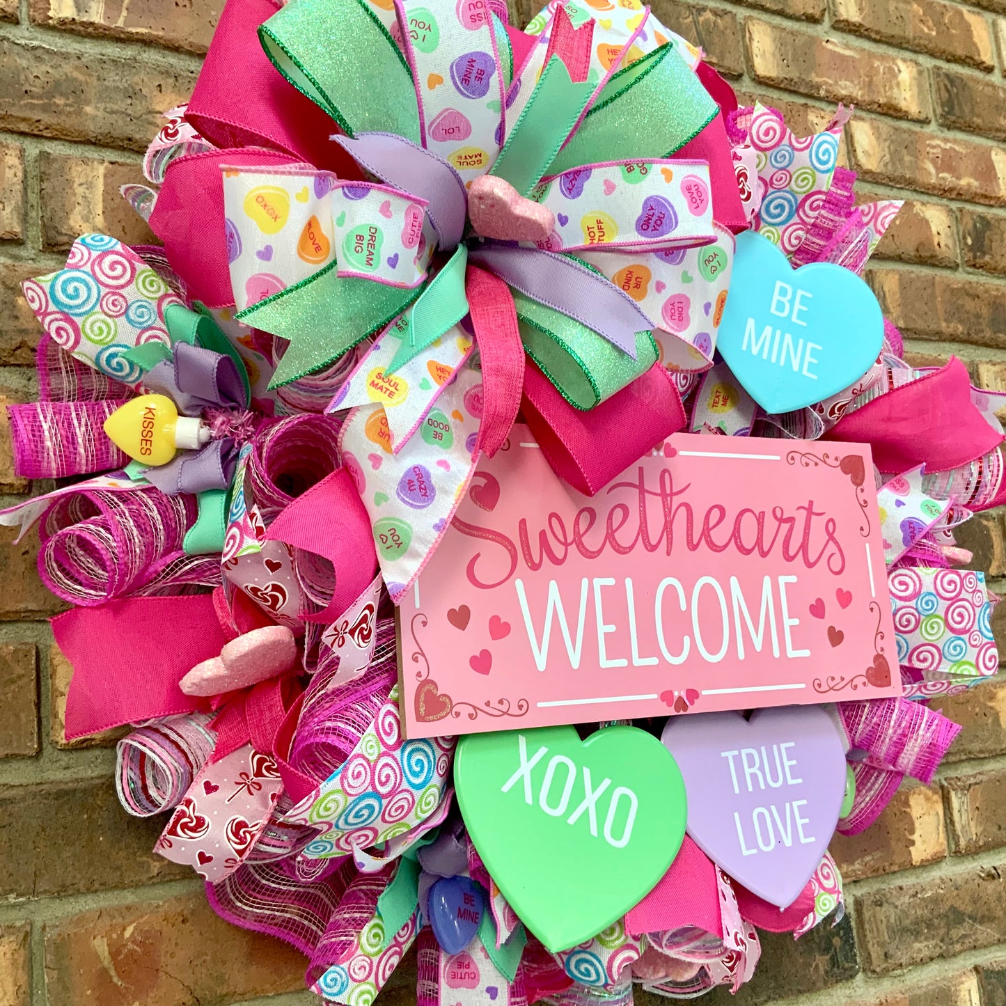 Valentines Day Wreath, Valentines Day Door Hanger, Sweetheart Wreath. Conversation Hearts Decor, Valentine Day Heart Wreath, Heart Wreath, 2025