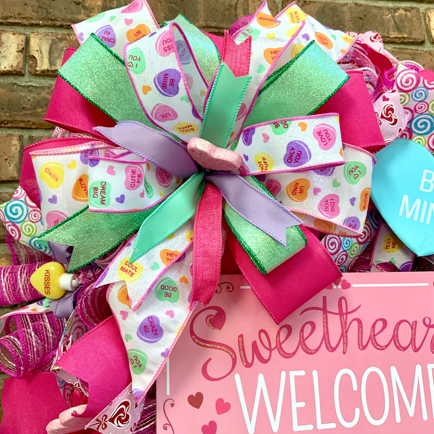 Valentines Day Wreath, Valentines Day Door Hanger, Sweetheart Wreath. Conversation Hearts Decor, Valentine Day Heart Wreath, Heart Wreath, 2025