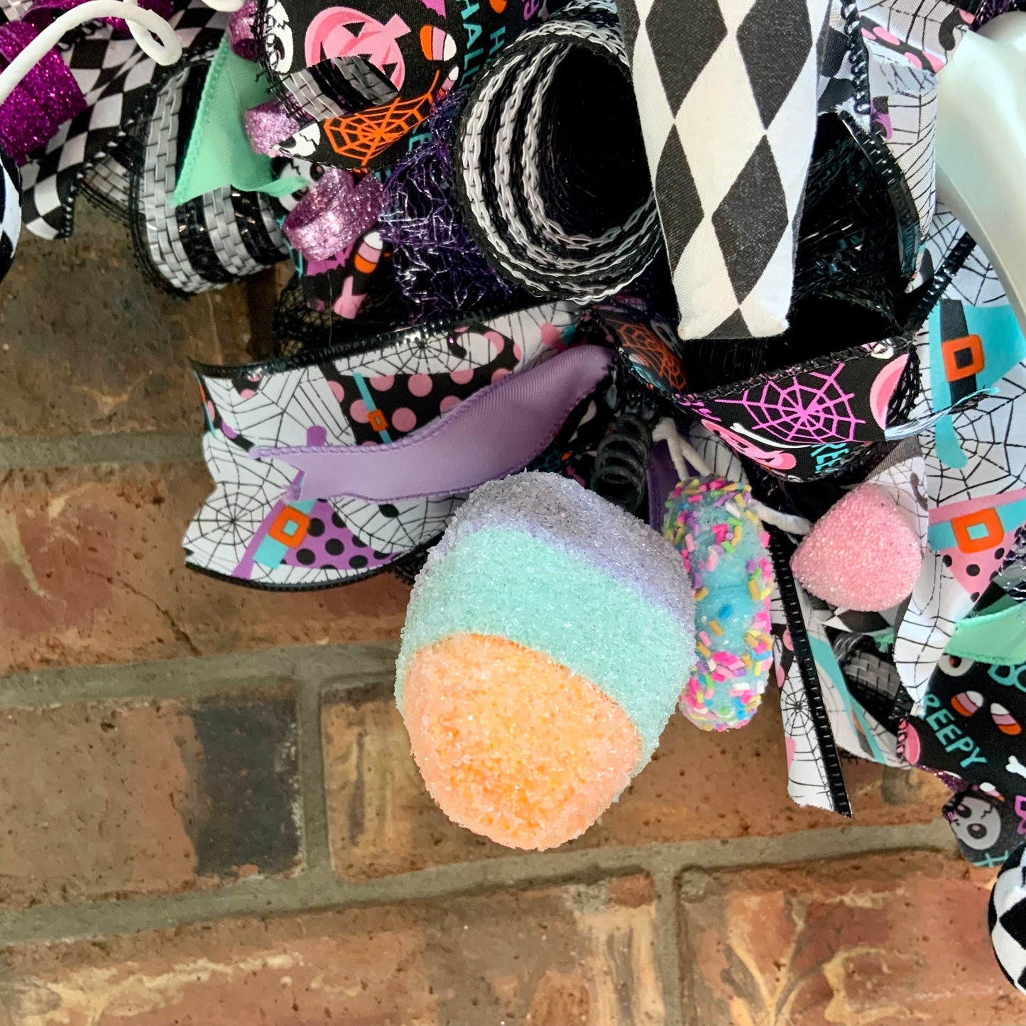 Halloween Pastel Wreath, Skeleton Door Hanger, Trick or Treat Decor, Large Halloween Wreath, Halloween Candy Wreath, Whimsical Halloween Decor, 2025