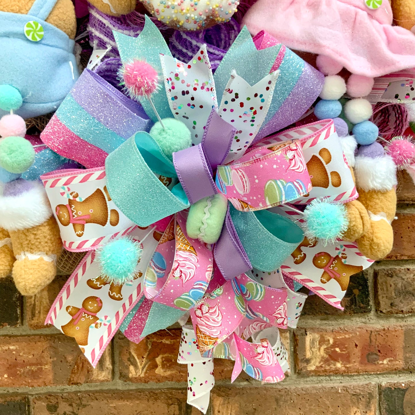 Gingerbread Wreath, Gingerbread Christmas Wreath, Gingerbread Man Wreath, Gingerbread Woman Christmas Decor, Pastel Christmas Wreath For Front Door, 2024