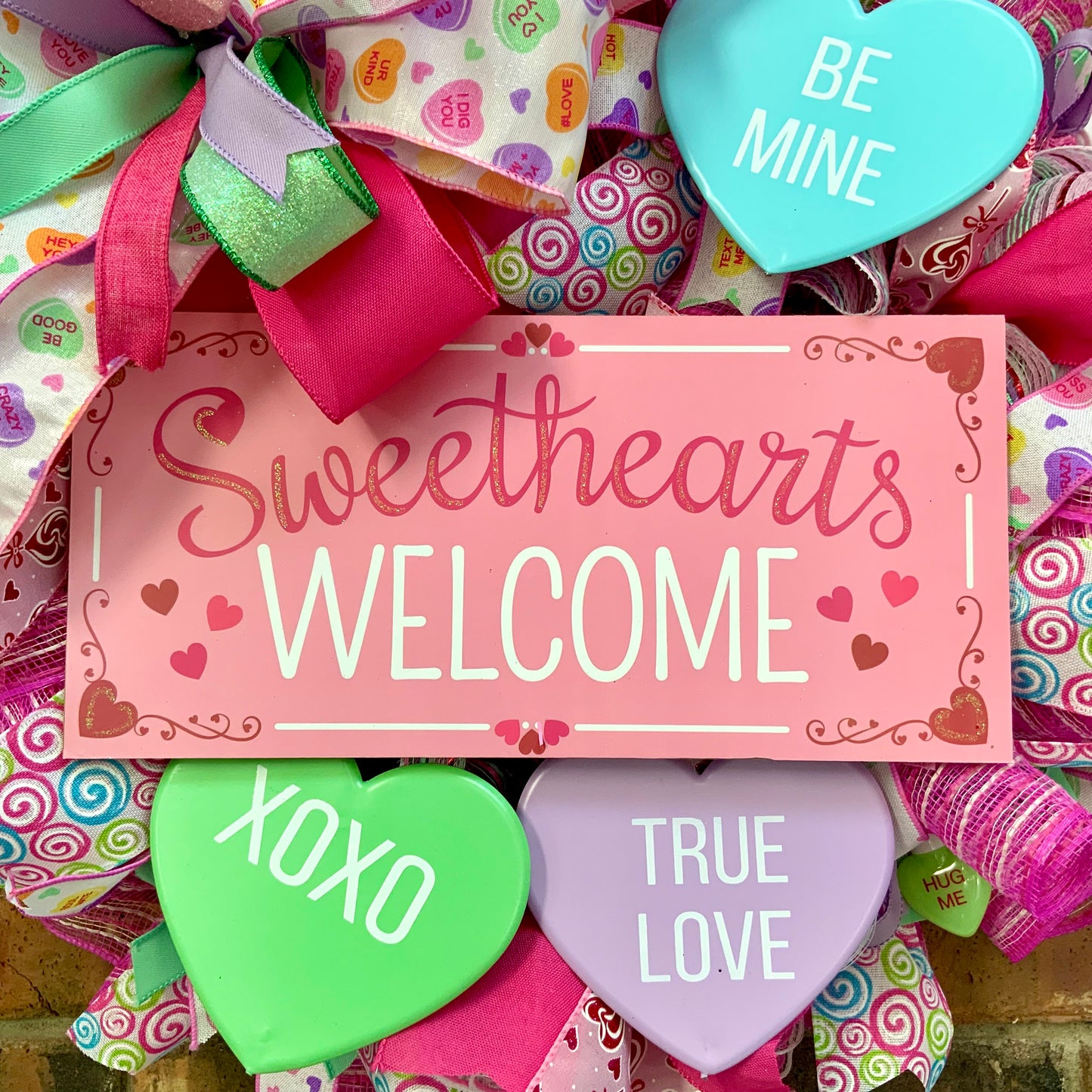Valentines Day Wreath, Valentines Day Door Hanger, Sweetheart Wreath. Conversation Hearts Decor, Valentine Day Heart Wreath, Heart Wreath, 2025