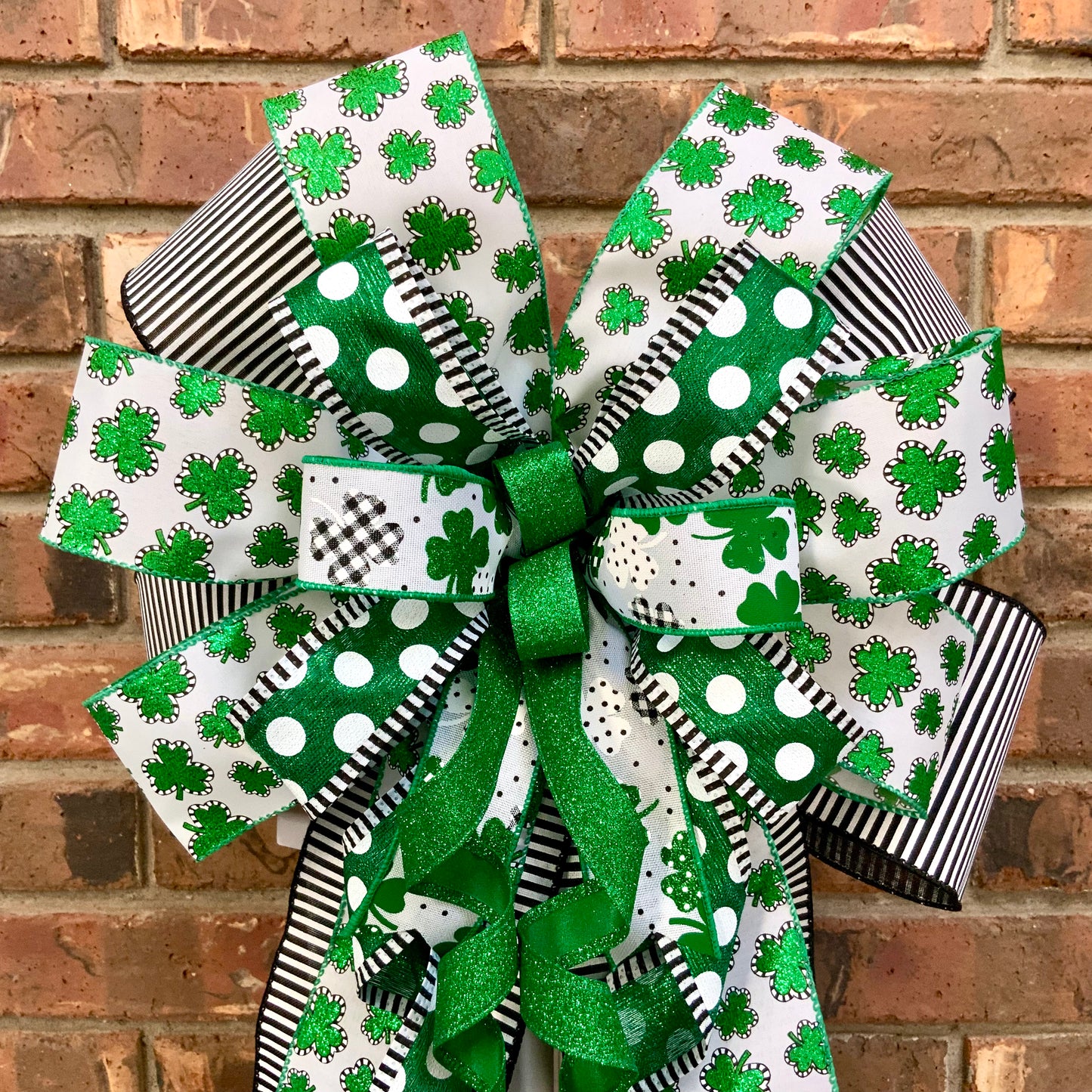 St Patrick's Day Bow, St. Patrick's Day Decor, Shamrock Bow, Clover Bow, Luck of the Irish Decor, Lantern Bow, Mailbox Bow, 2025