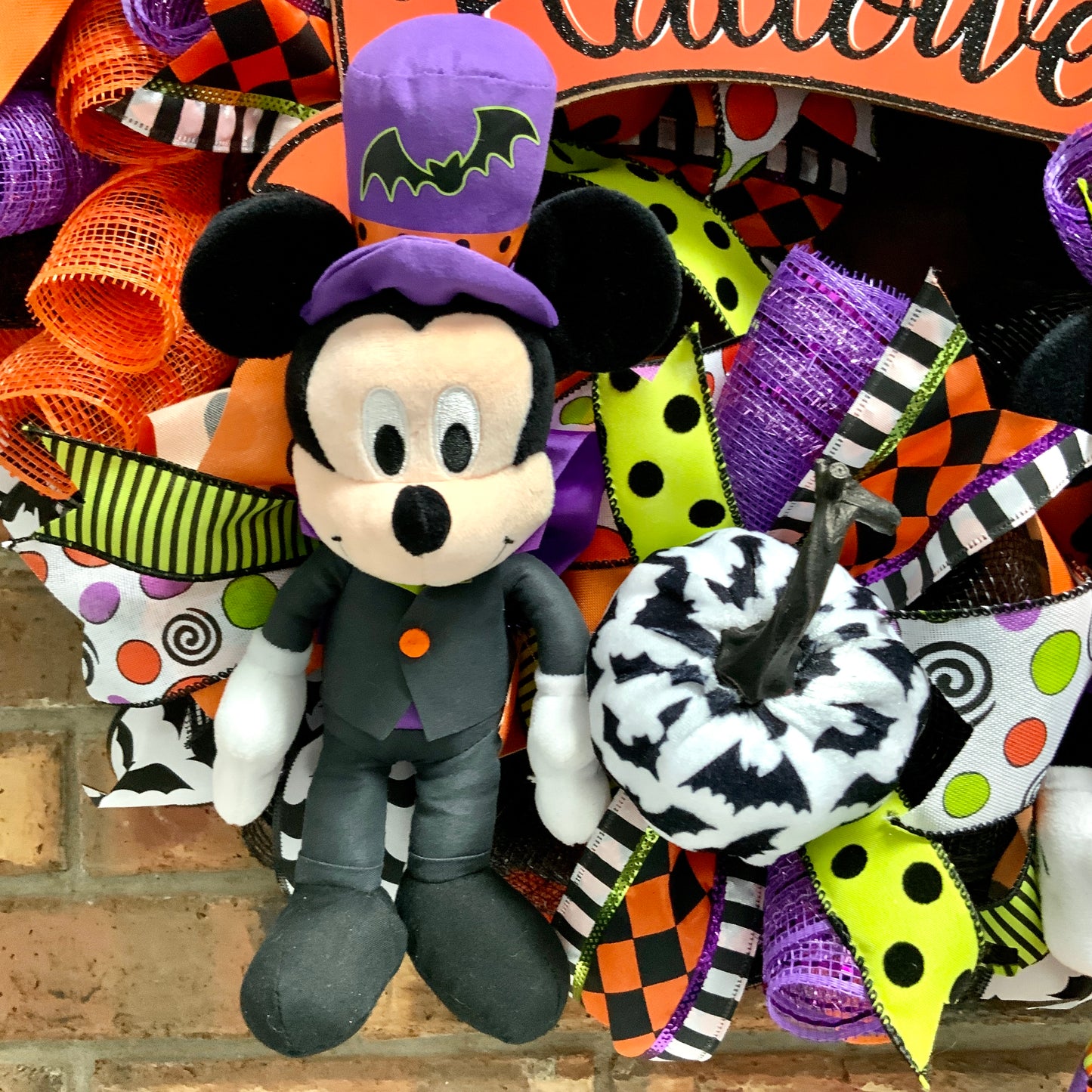 Mickey and Minnie Wreath, Mickey Mouse Wreath, Minnie Mouse Door Hanger, Mickey Mouse Halloween Wreath, Mickey and Minnie Halloween Decor
