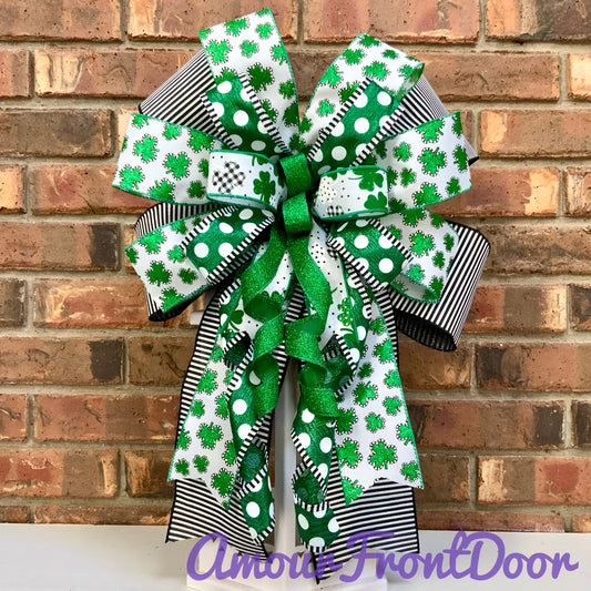St Patrick's Day Bow, St. Patrick's Day Decor, Shamrock Bow, Clover Bow, Luck of the Irish Decor, Lantern Bow, Mailbox Bow, 2025