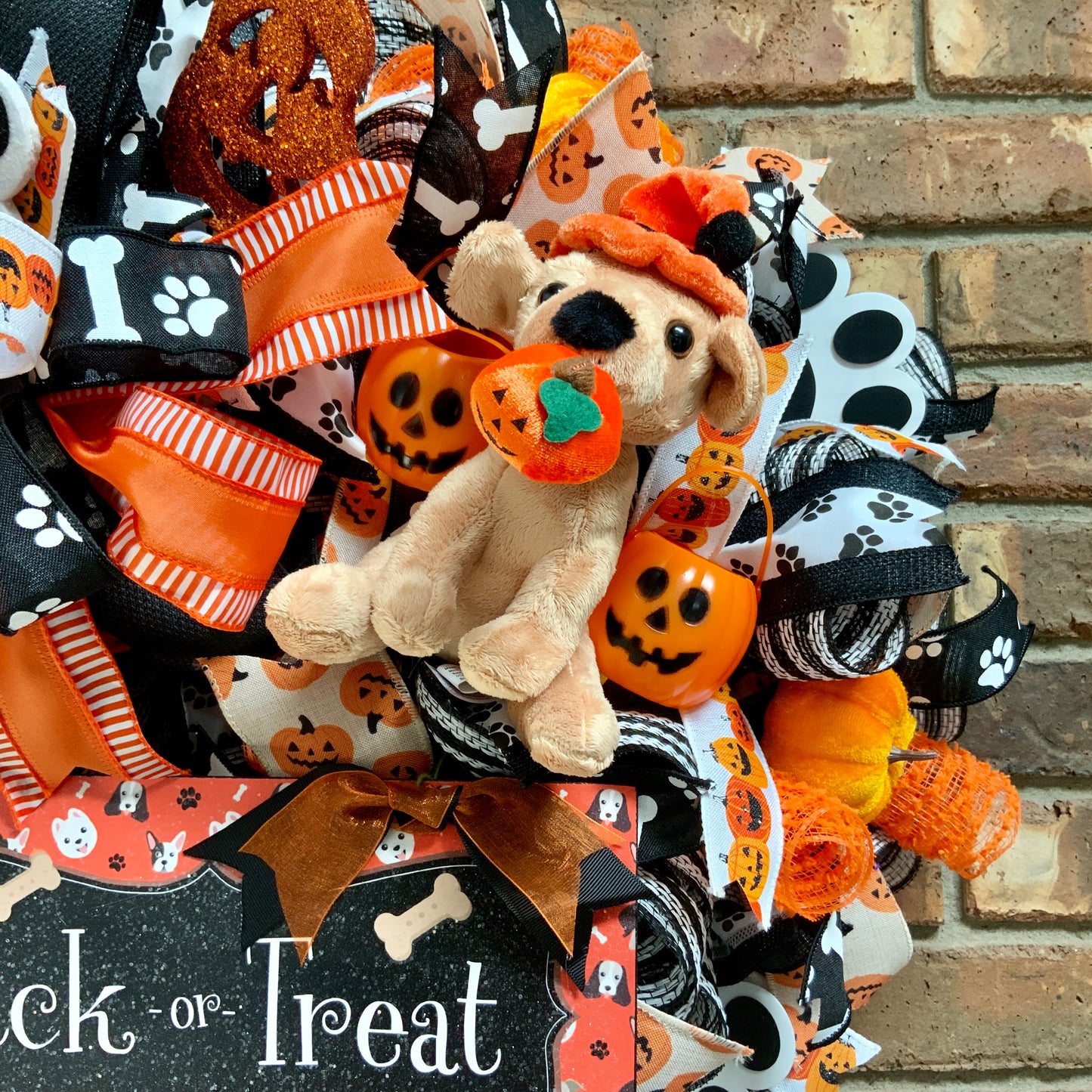 Halloween Dog Wreath, Halloween Door Hanger, Lick or Treat Wreath, Halloween Dog Decor, Dog Wreath, Dog Decor, Trick or Treat Wreath