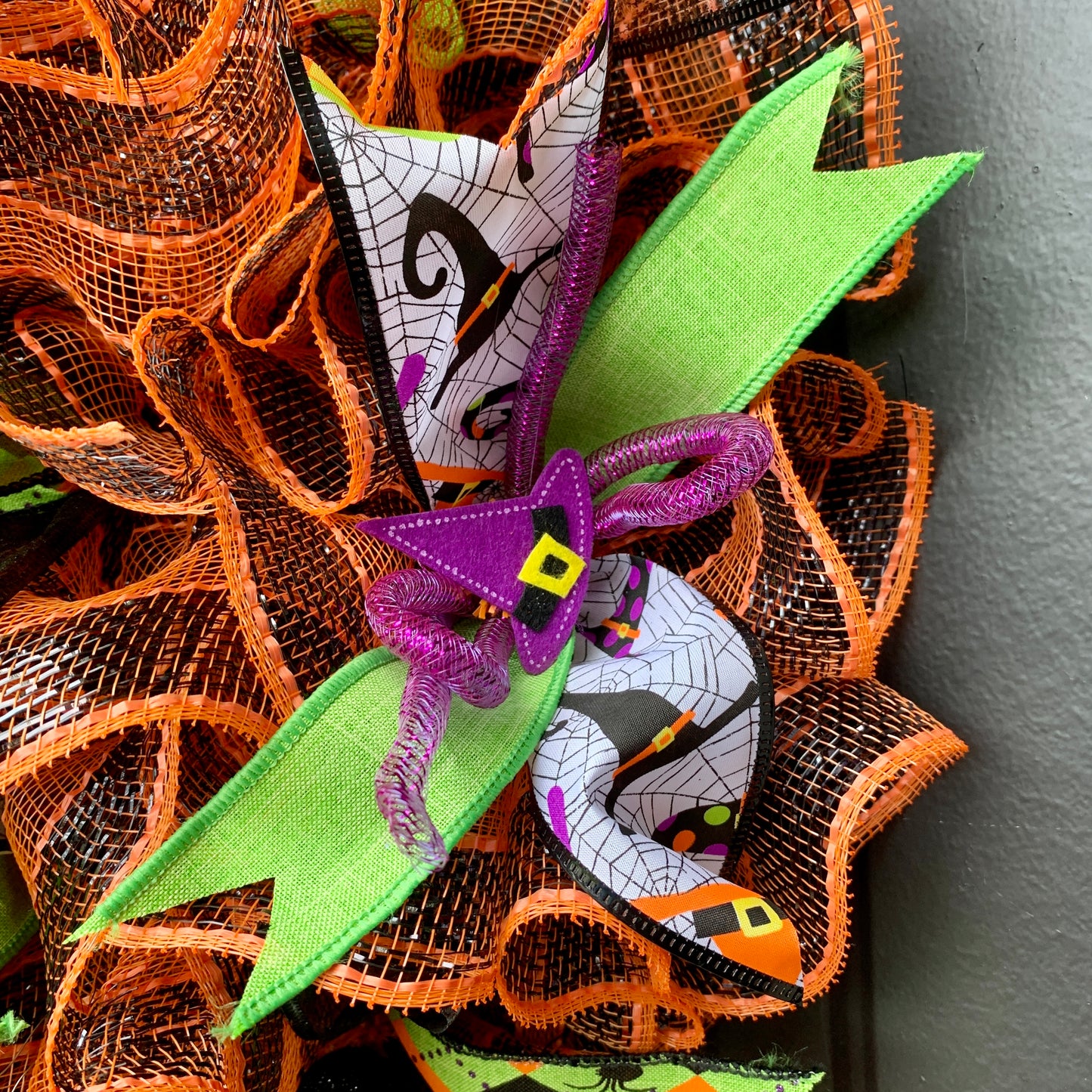 Wicked Witch Wreath, Halloween Witch Wreath, Halloween Witch Door Hanger, Witch Hat Wreath, Halloween Wreath, Halloween Welcome Wreath