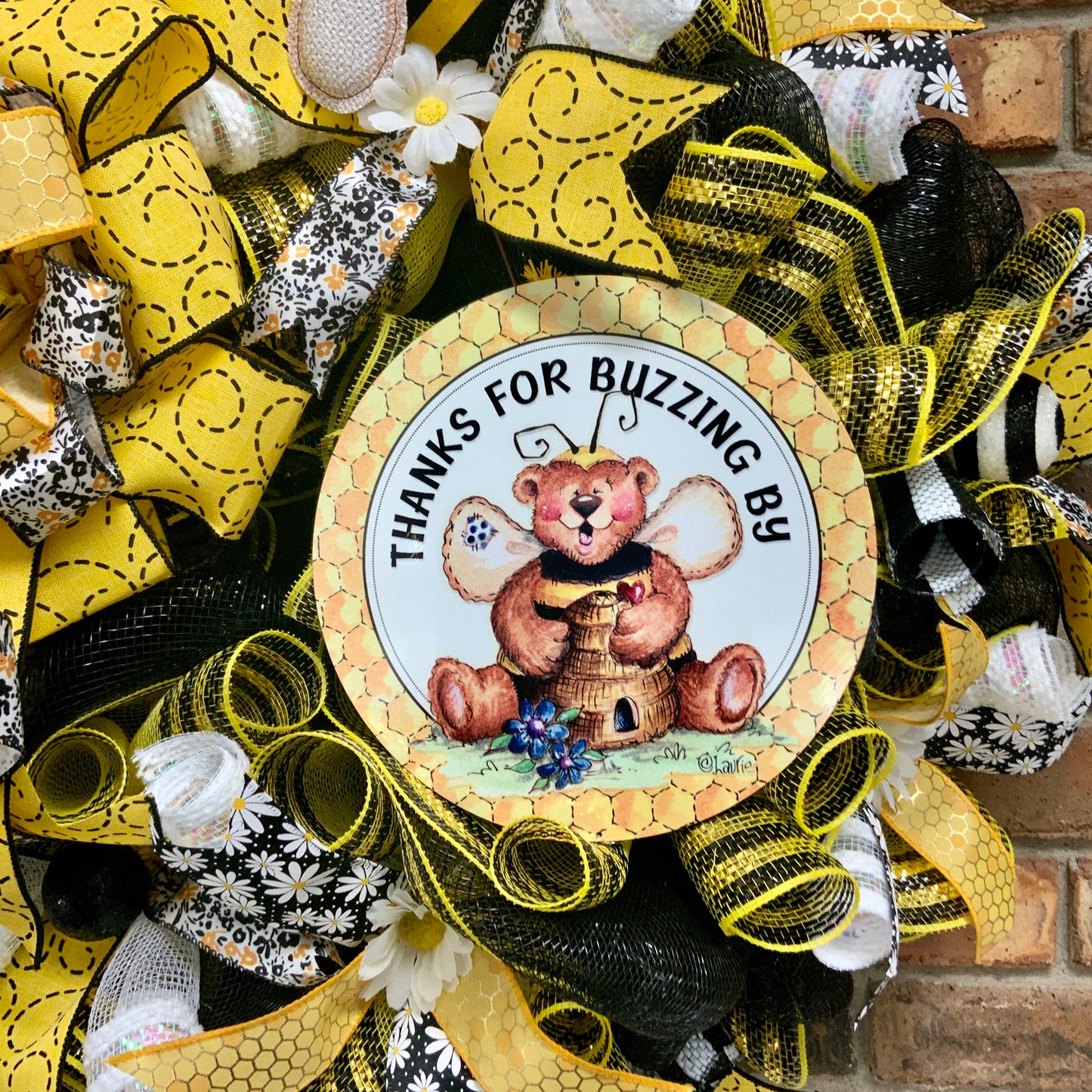 Honey Bear Wreath, Bee Wreath For Front Door, Bear Wreath, Bumble Bee Wreath, Bee Hive Wreath, Spring Bee Wreath, Bee Flower Wreath