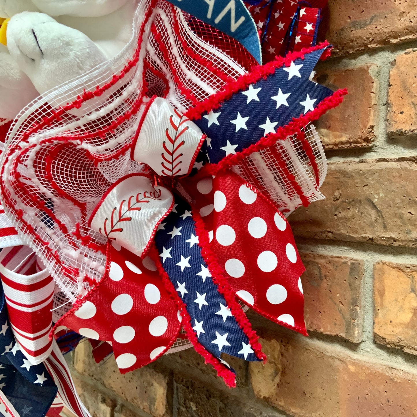 Snoopy Baseball Wreath, Baseball Door Hanger, Snoopy Swag, Snoopy Wreath, Baseball Decor, Baseball Swag