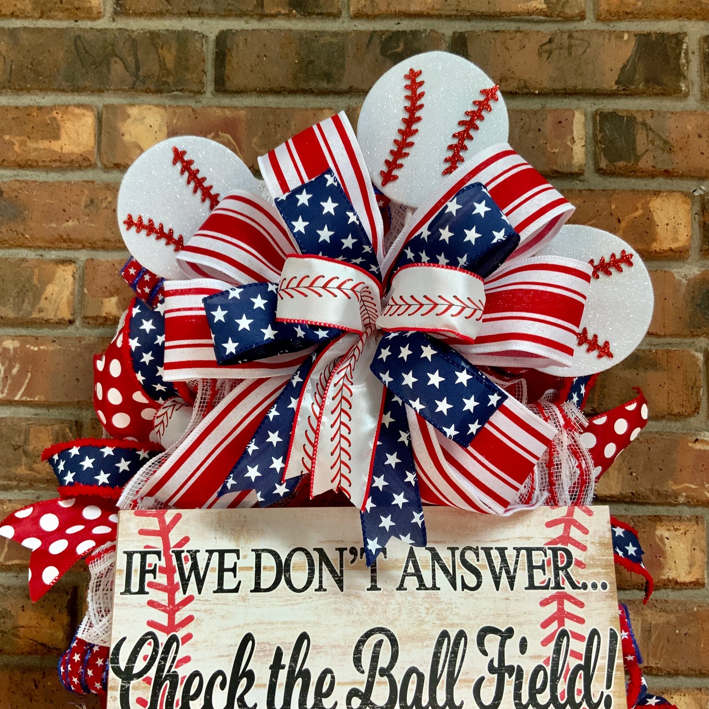 Snoopy Baseball Wreath, Baseball Door Hanger, Snoopy Swag, Snoopy Wreath, Baseball Decor, Baseball Swag