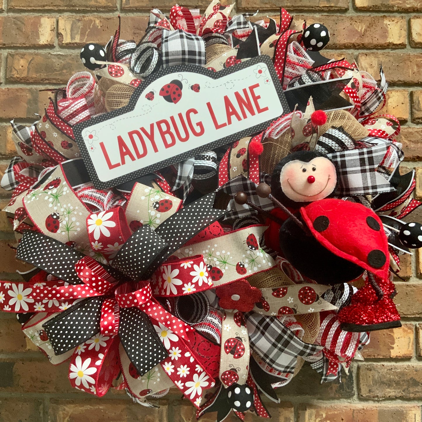 Lady Bug Wreath, LadyBug Lane Wreath For Front Door, Summer LadyBug Wreath, Lady Bug Decor, LadyBug Decor, Large Summer Wreath