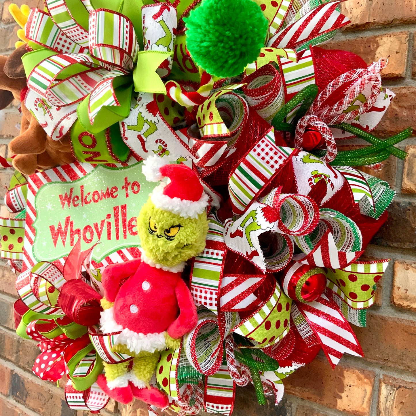 Christmas Grinch Wreath, Christmas Grinch Door Hanger, Grinch and Max Decor, Christmas Wreath, Grinch Door Hanger
