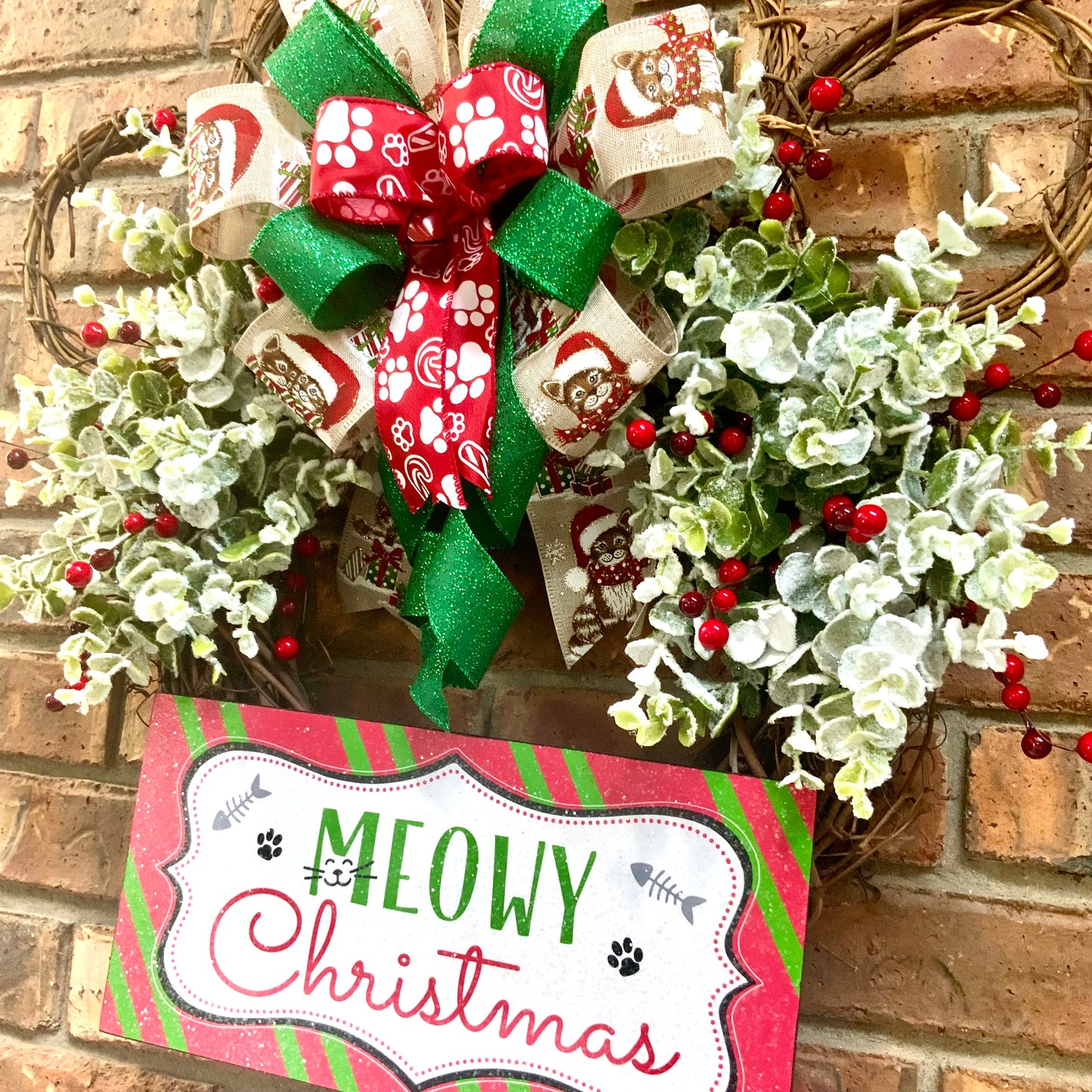 Christmas Cat Wreath, Christmas Cat Decor, Cat Wreath, Cat Door Hanger, Meowy Christmas Wreath, Cat Paw Print Wreath, Cat Grapevine Wreath