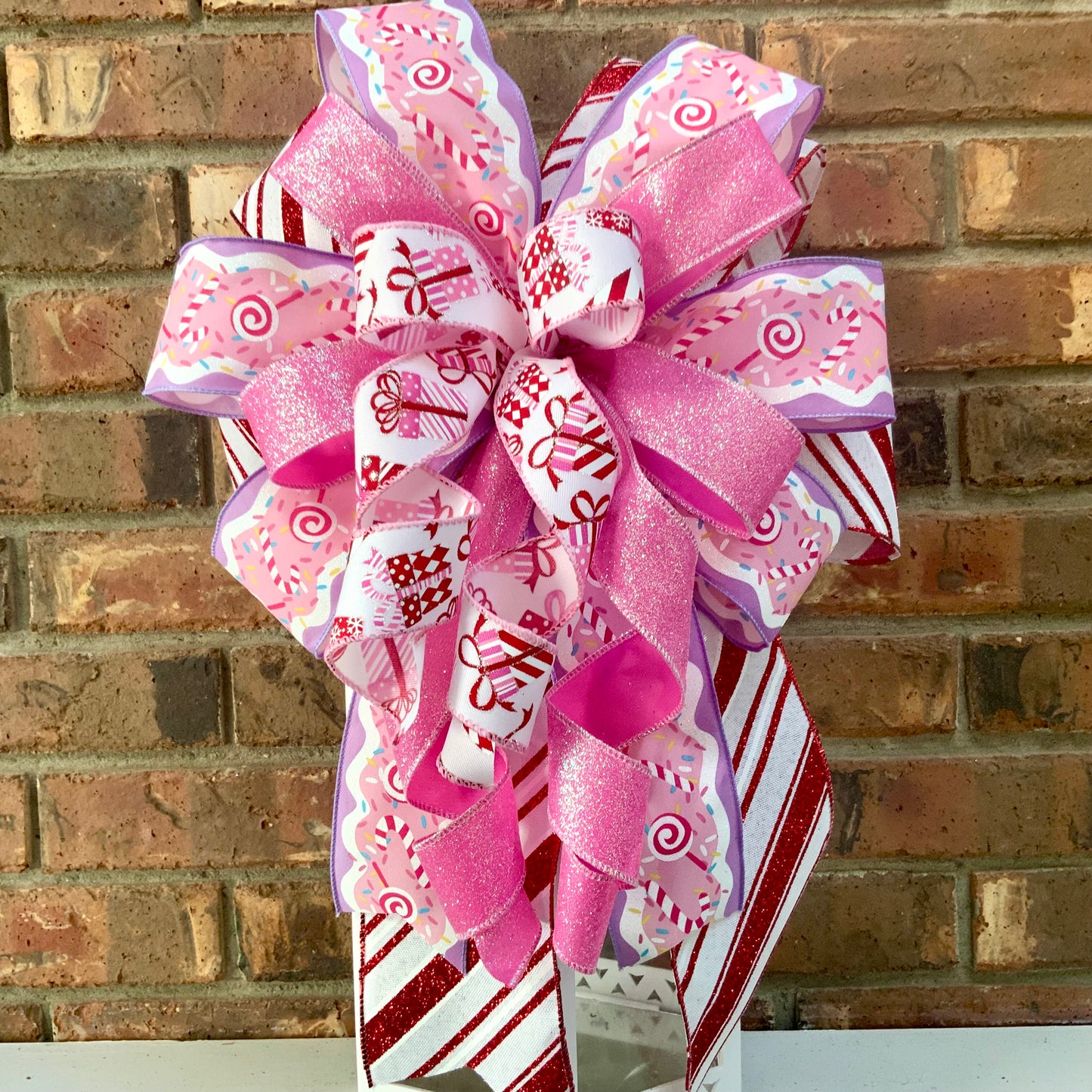 Christmas Candy Lantern Bow, Christmas Peppermint Bow For Wreaths, Christmas Mailbox Decor, Pastel Christmas Bow, Candy Christmas Decor, 2024