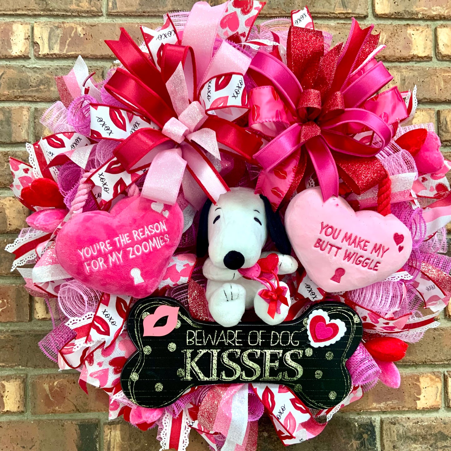 Snoopy Valentine's Wreath - You Make My Butt Wiggle Door Hanger | Dog Kisses & Zoomies Peanuts Decor 2026