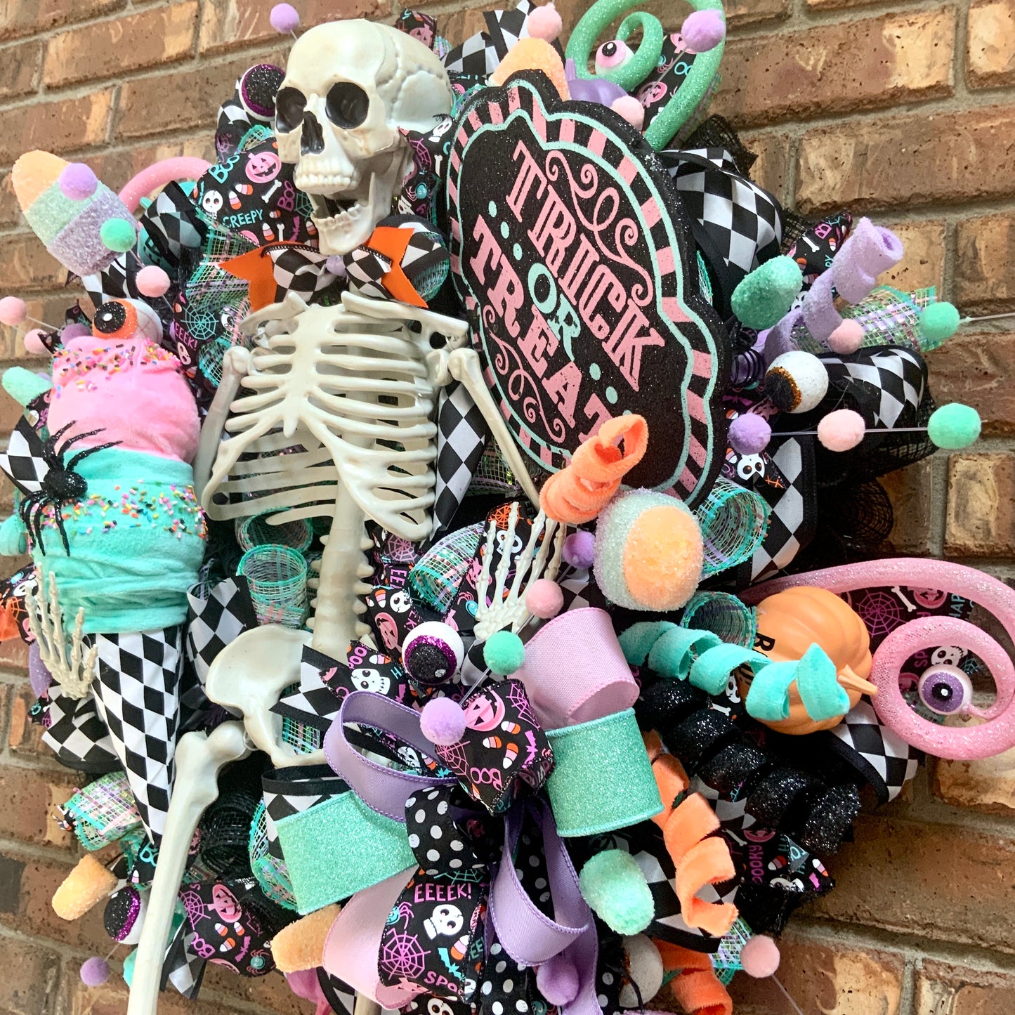 Halloween Pastel Wreath, Skeleton Door Hanger, Trick or Treat Decor, Large Halloween Wreath, Halloween Candy Wreath, Whimsical Halloween Decor