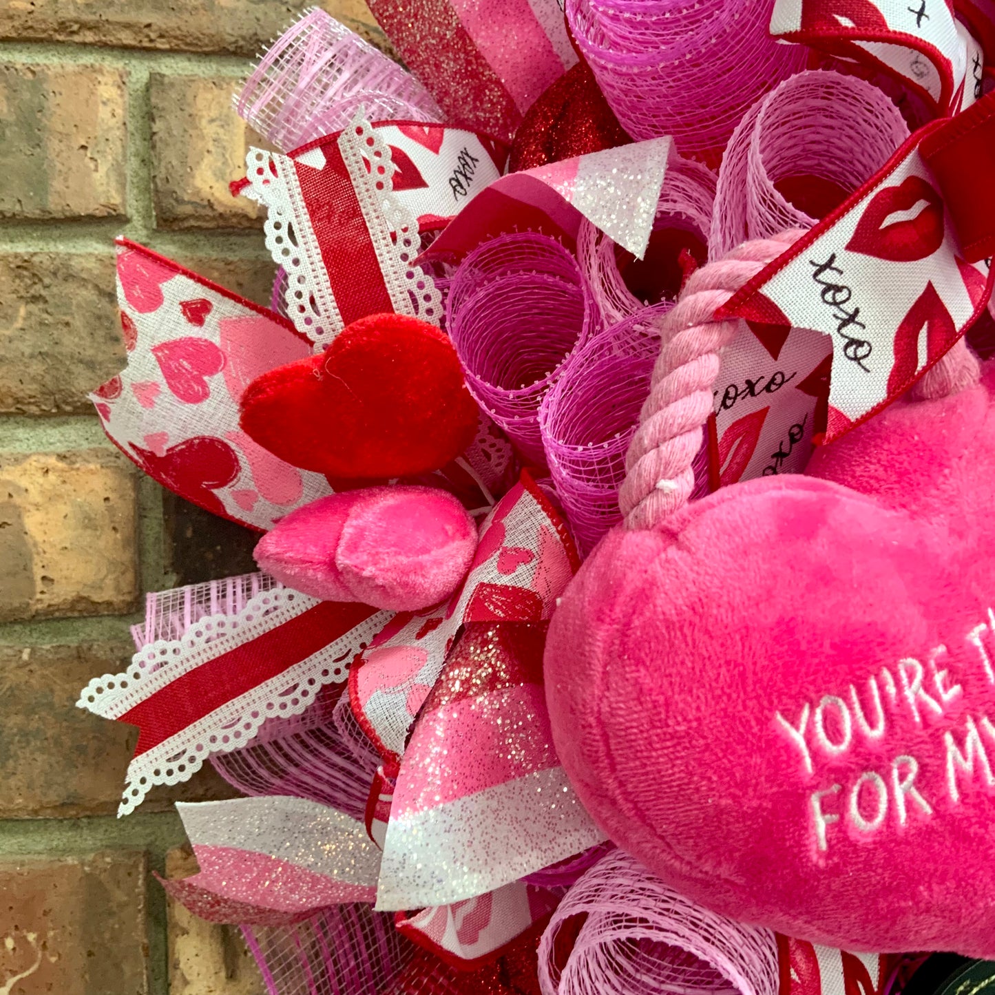 Snoopy Valentine's Wreath - You Make My Butt Wiggle Door Hanger | Dog Kisses & Zoomies Peanuts Decor 2026