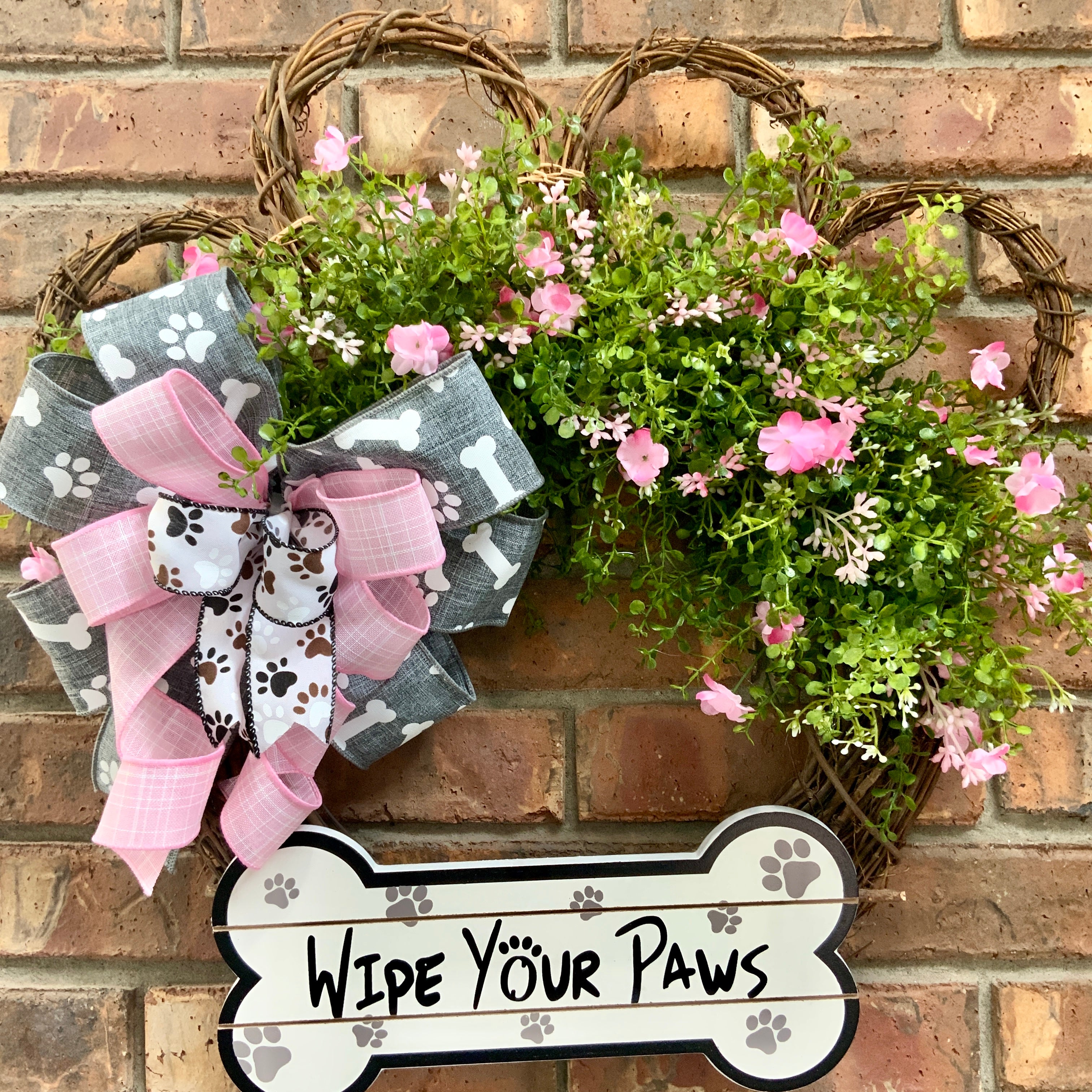 NEW! Grapevine outlet Paw Wreath, Animal Wreath, Spring Wreath, Dog Wreath, Mother’s Da