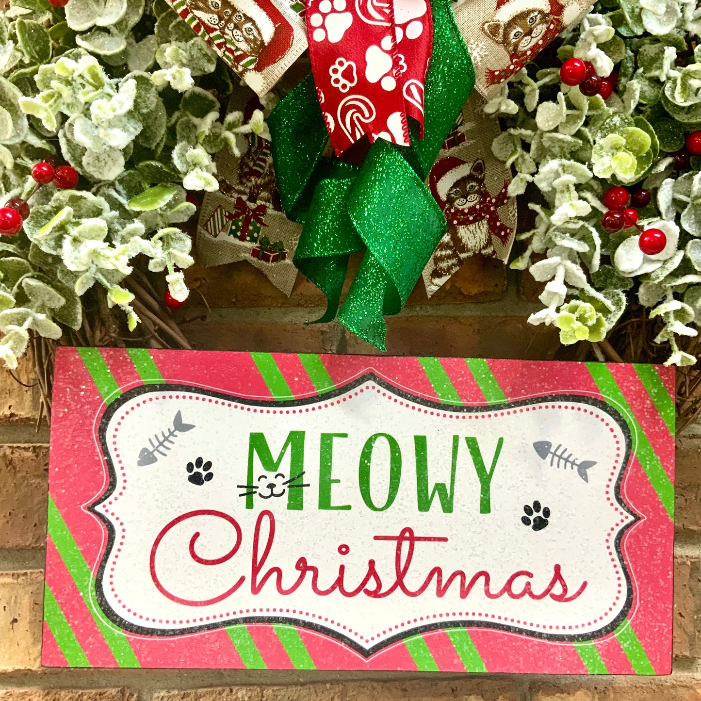 Christmas Cat Wreath, Christmas Cat Decor, Cat Wreath, Cat Door Hanger, Meowy Christmas Wreath, Cat Paw Print Wreath, Cat Grapevine Wreath