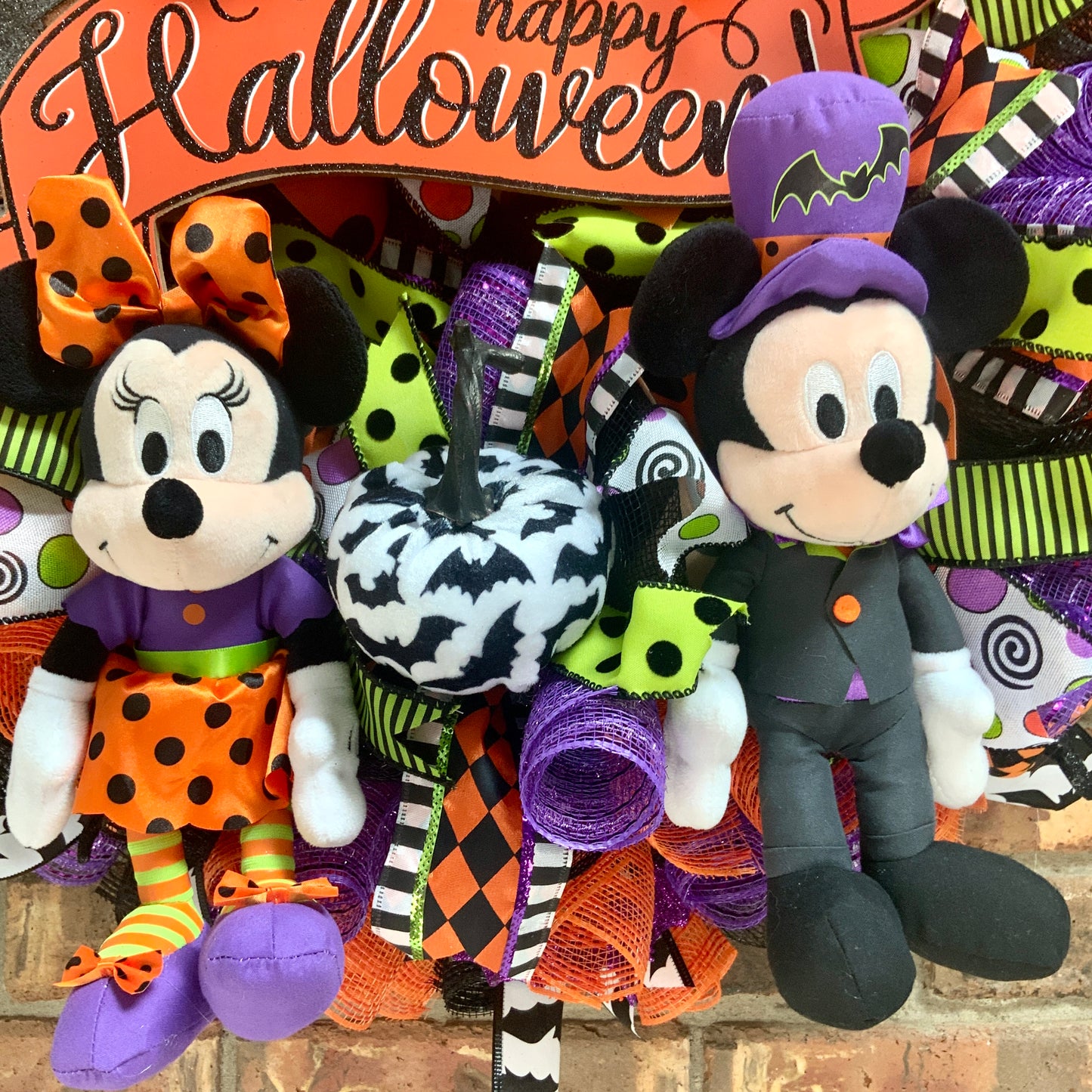 Mickey and Minnie Wreath, Mickey Mouse Wreath, Minnie Mouse Door Hanger, Mickey Mouse Halloween Wreath, Mickey and Minnie Halloween Decor