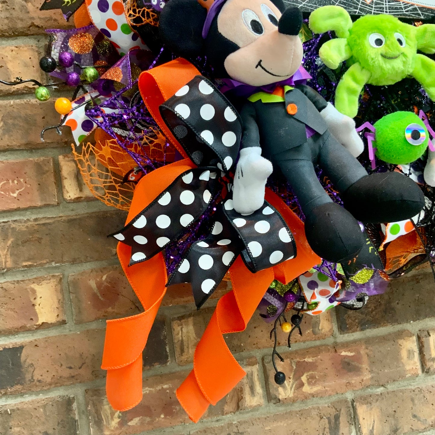 Mickey and Minnie Wreath, Mickey Mouse Wreath, Minnie Mouse Door Hanger, Mickey Mouse Halloween Wreath, Mickey and Minnie Halloween Decor, 2025