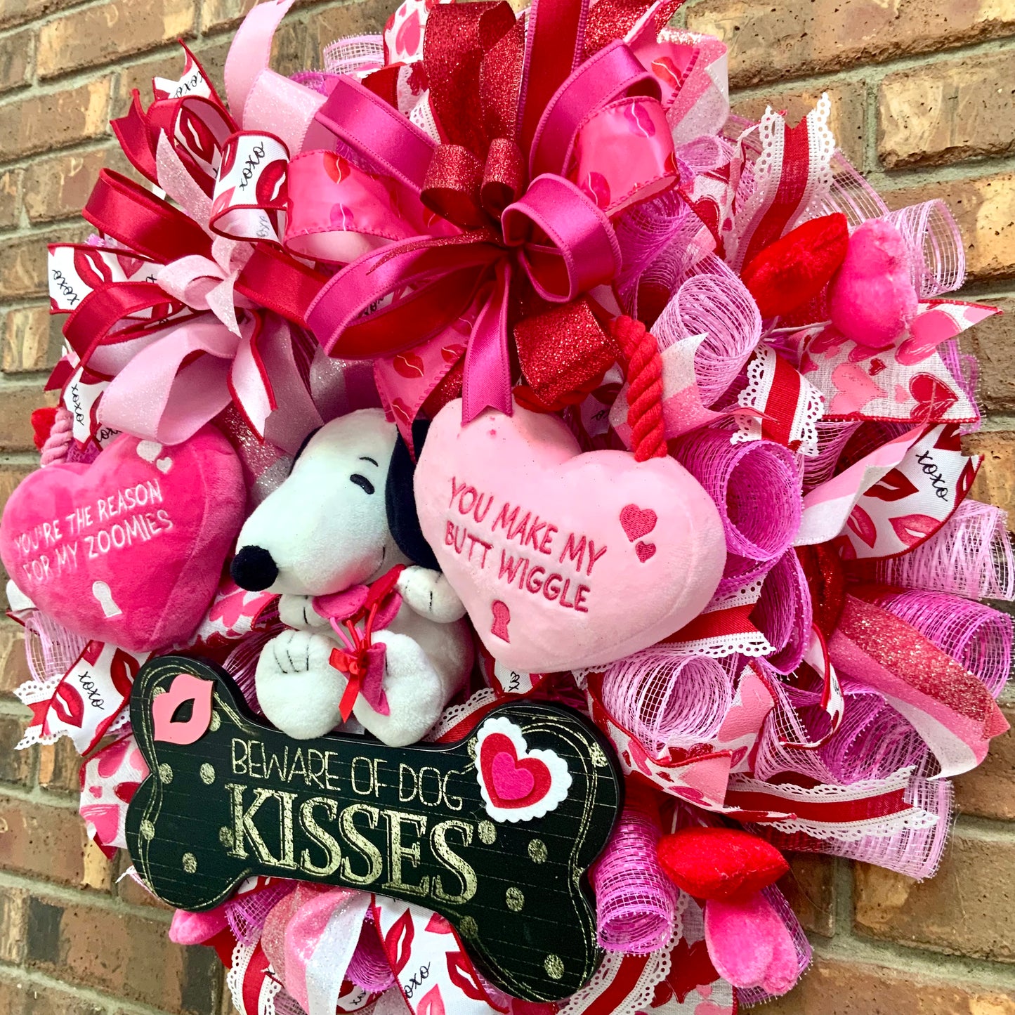 Snoopy Valentine's Wreath - You Make My Butt Wiggle Door Hanger | Dog Kisses & Zoomies Peanuts Decor 2026