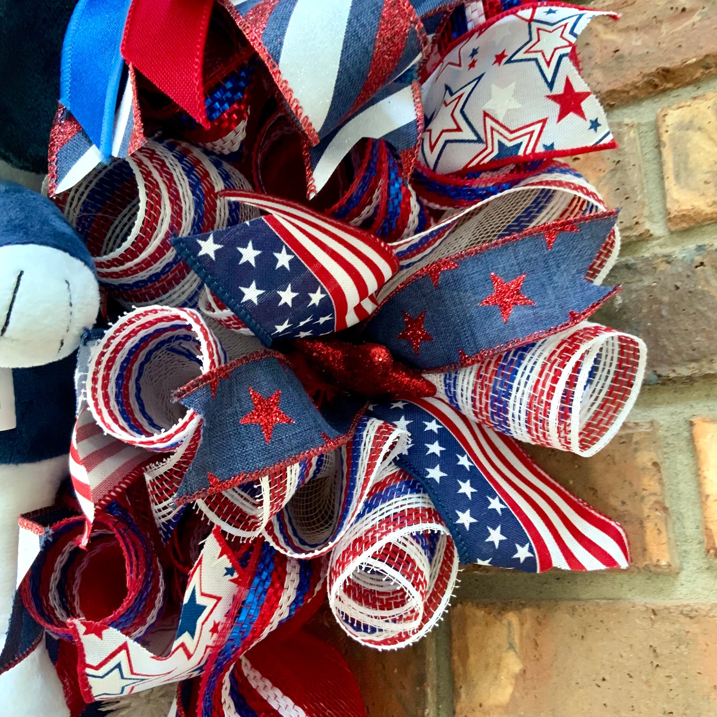 Patriotic Snoopy Wreath - Welcome USA Flag Door Hanger | Snoopy & Woodstock Red White Blue 4th of July Decor 2026