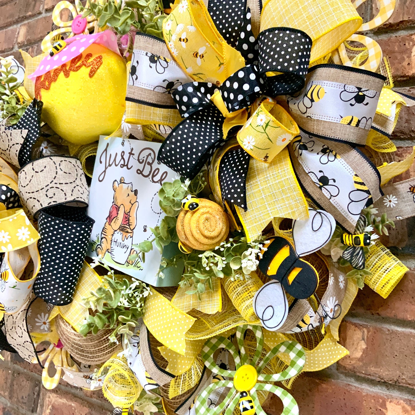 Winnie the Pooh Wreath, Winnie The Pooh Decor, Summer Wreath, Bumble Bee Decor