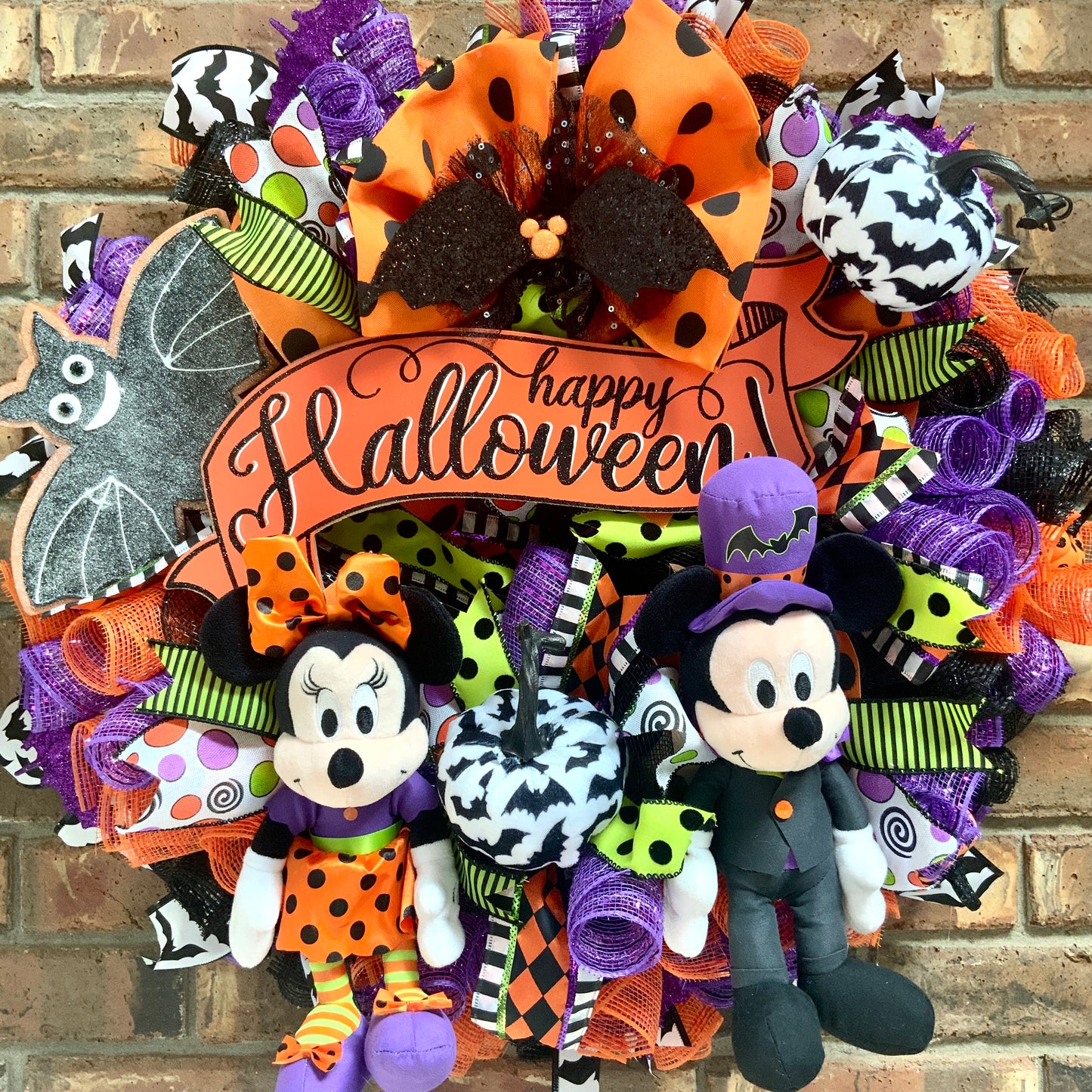 Mickey and Minnie Wreath, Mickey Mouse Wreath, Minnie Mouse Door Hanger, Mickey Mouse Halloween Wreath, Mickey and Minnie Halloween Decor