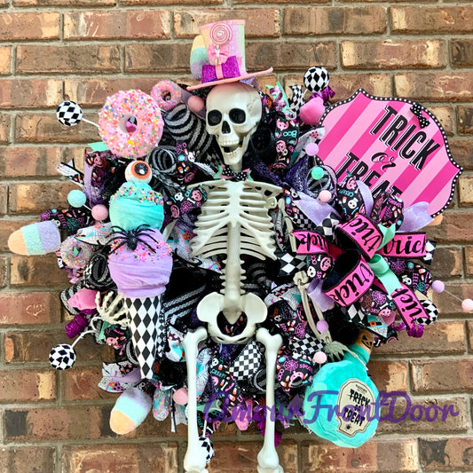Halloween Pastel Wreath, Skeleton Door Hanger, Trick or Treat Decor, Large Halloween Wreath, Halloween Candy Wreath, Whimsical Halloween Decor, 2025