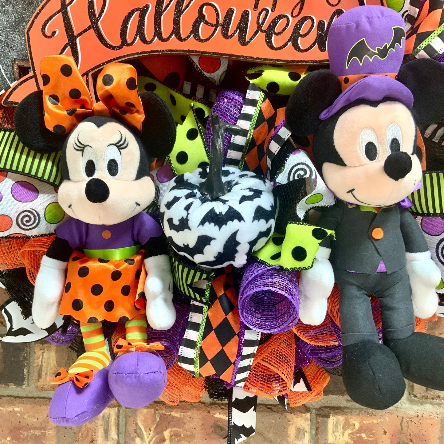 Mickey and Minnie Wreath, Mickey Mouse Wreath, Minnie Mouse Door Hanger, Mickey Mouse Halloween Wreath, Mickey and Minnie Halloween Decor