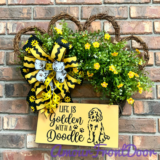 Golden Doodle Door Hanger, Golden Doodle Wreath, Golden Doodle Decor, Dog Door Wreath, Dog Paw Print Wreath, Dog Lover Wreath, Dog Decor, 2025