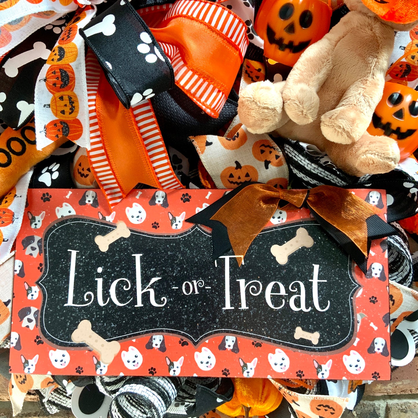 Halloween Dog Wreath, Halloween Door Hanger, Lick or Treat Wreath, Halloween Dog Decor, Dog Wreath, Dog Decor, Trick or Treat Wreath