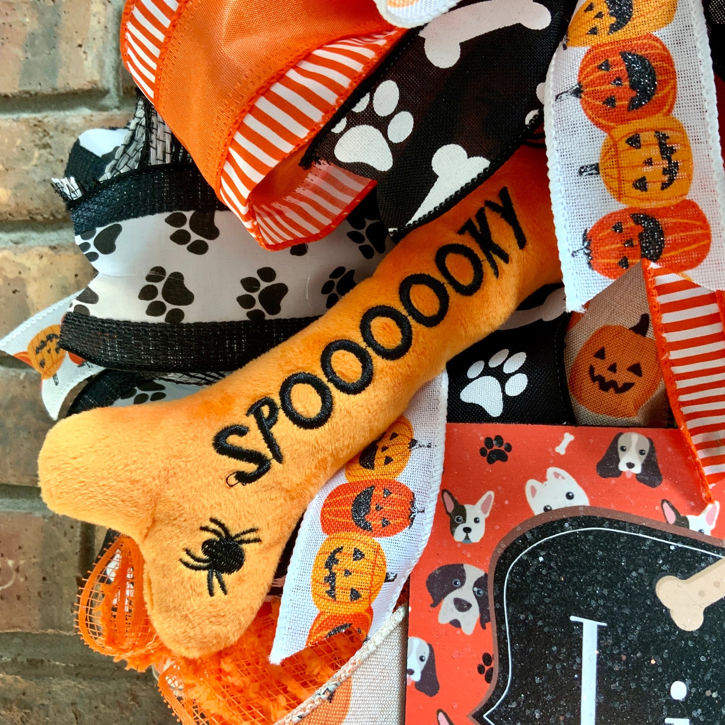 Halloween Dog Wreath, Halloween Door Hanger, Lick or Treat Wreath, Halloween Dog Decor, Dog Wreath, Dog Decor, Trick or Treat Wreath