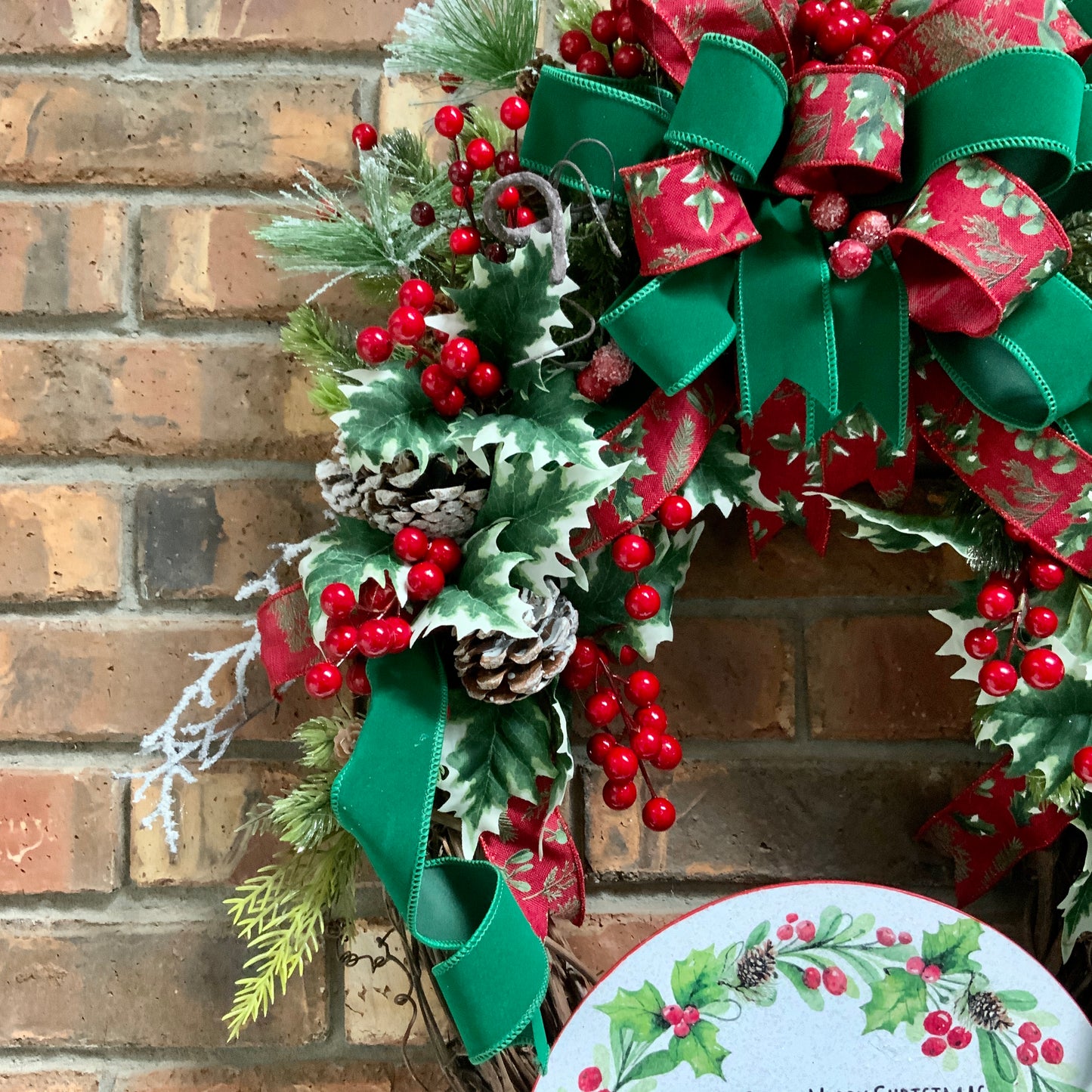 Christmas Bear Wreath, Bear Holiday Decor, Brown Bear Wreath, Cabin Wreath, Bear Welcome Wreath